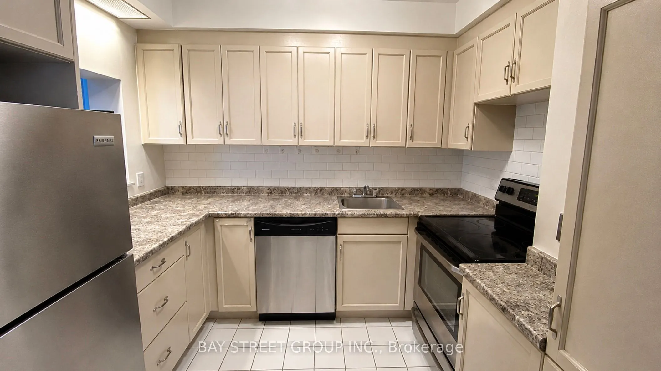 284 Bloor Street W #902