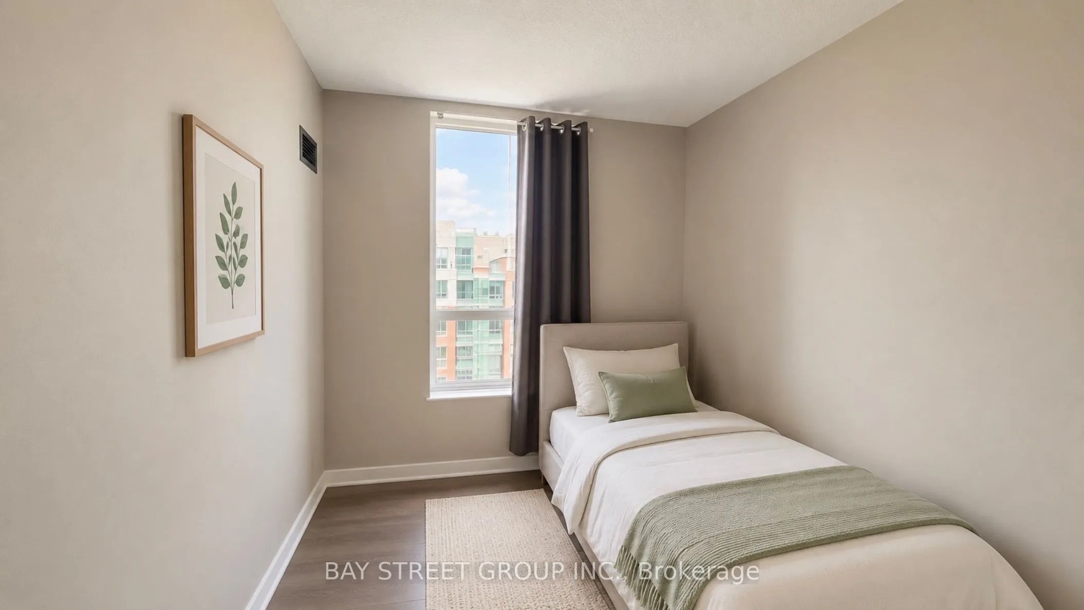 284 Bloor Street W #902