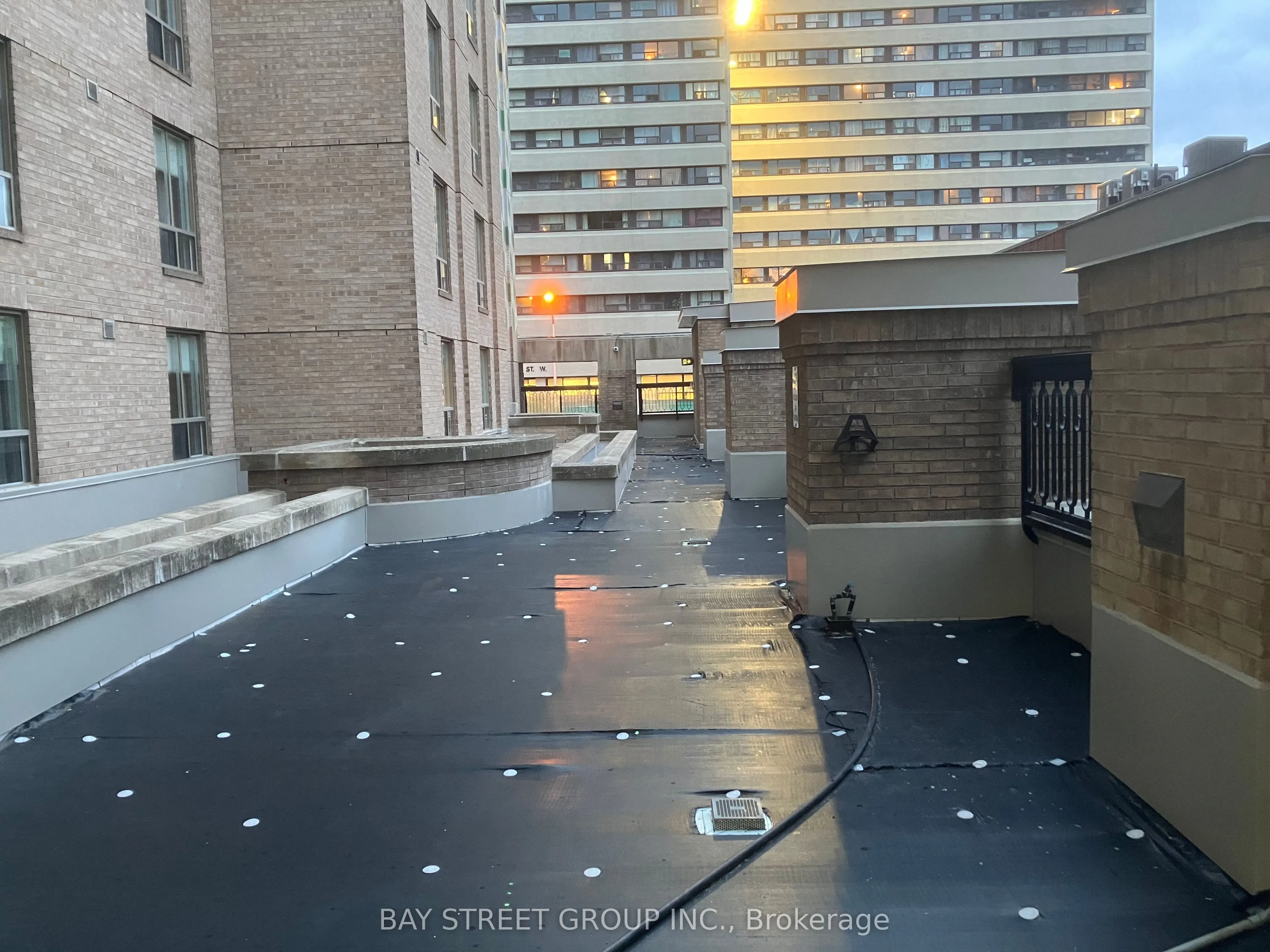 284 Bloor Street W #902