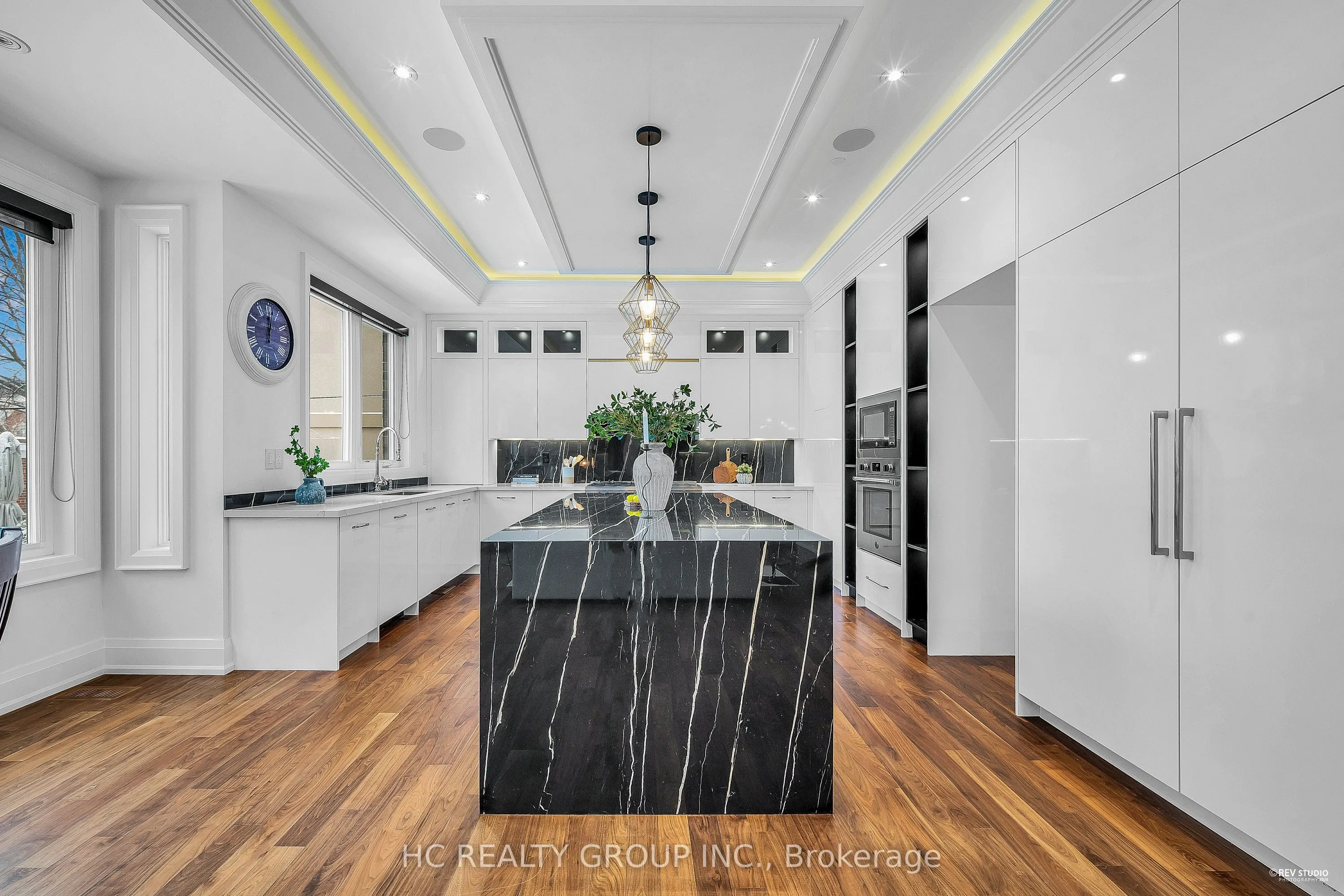 92 Glen Rush Boulevard