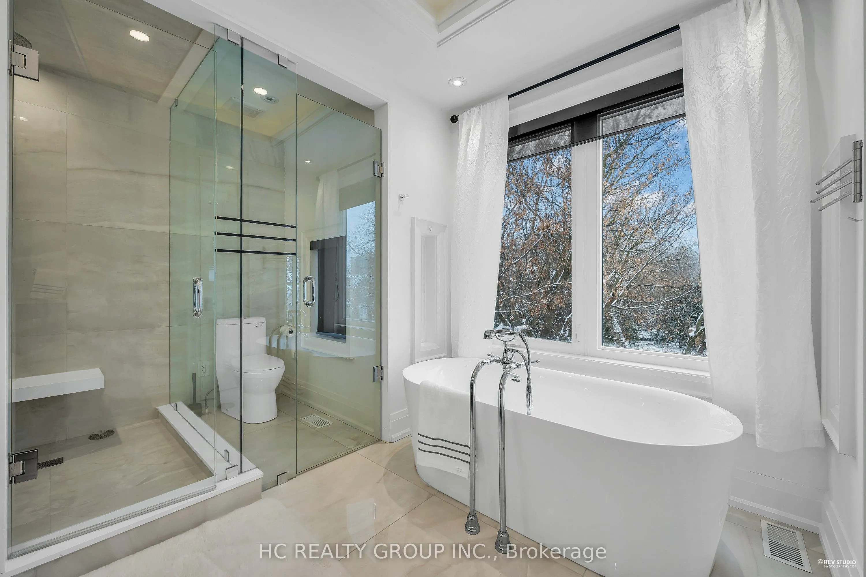 92 Glen Rush Boulevard