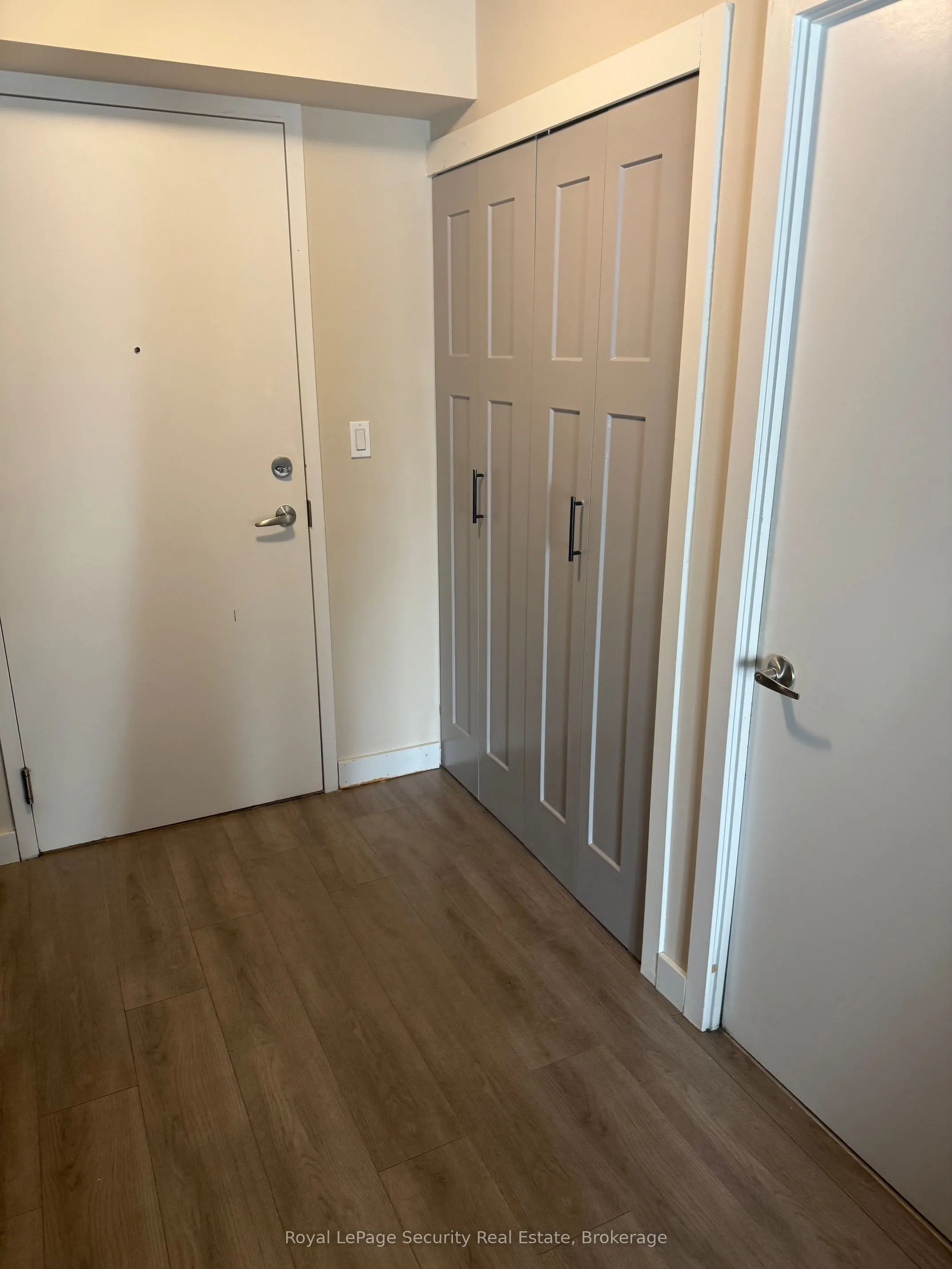 801 Sheppard Avenue #310