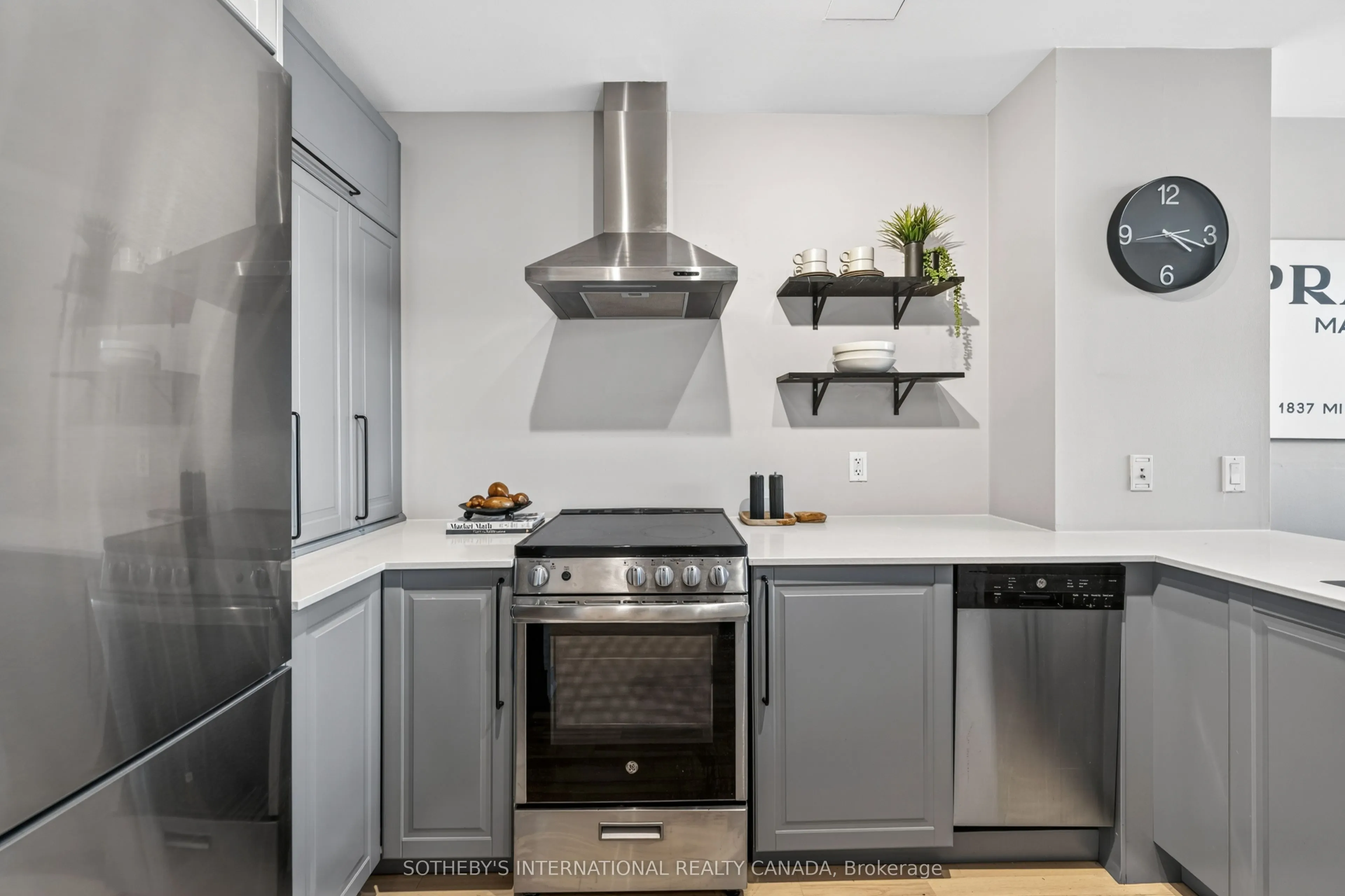 637 Lake Shore Boulevard W #614