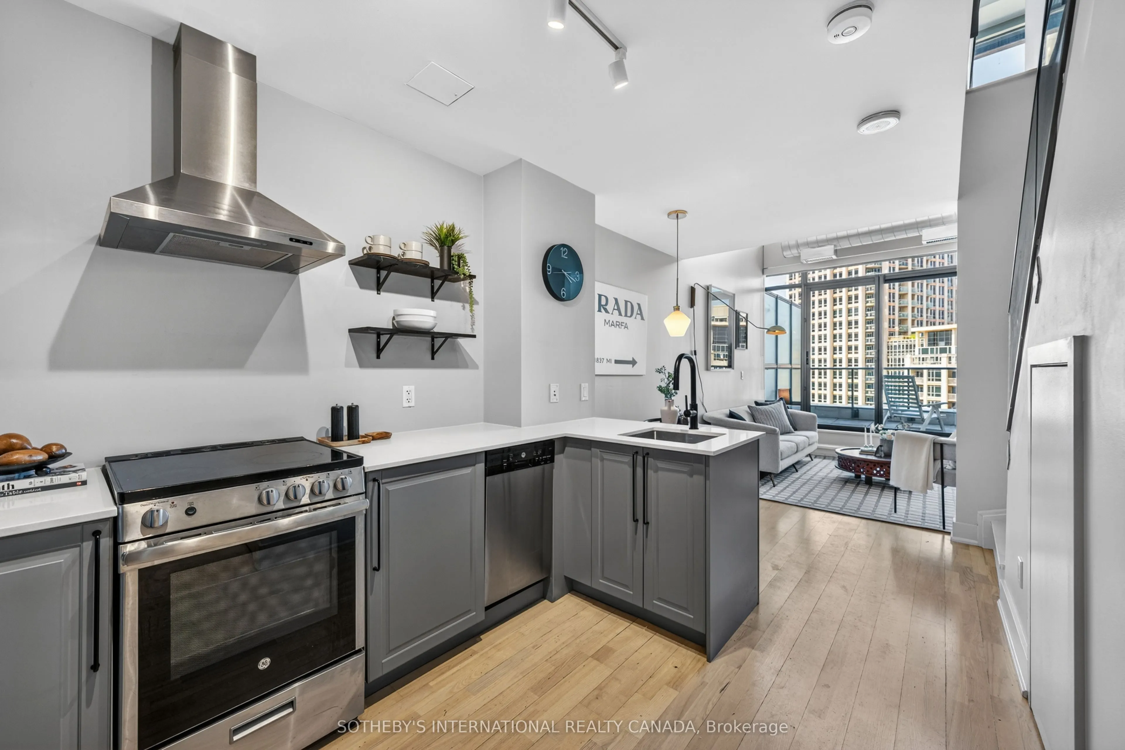 637 Lake Shore Boulevard W #614