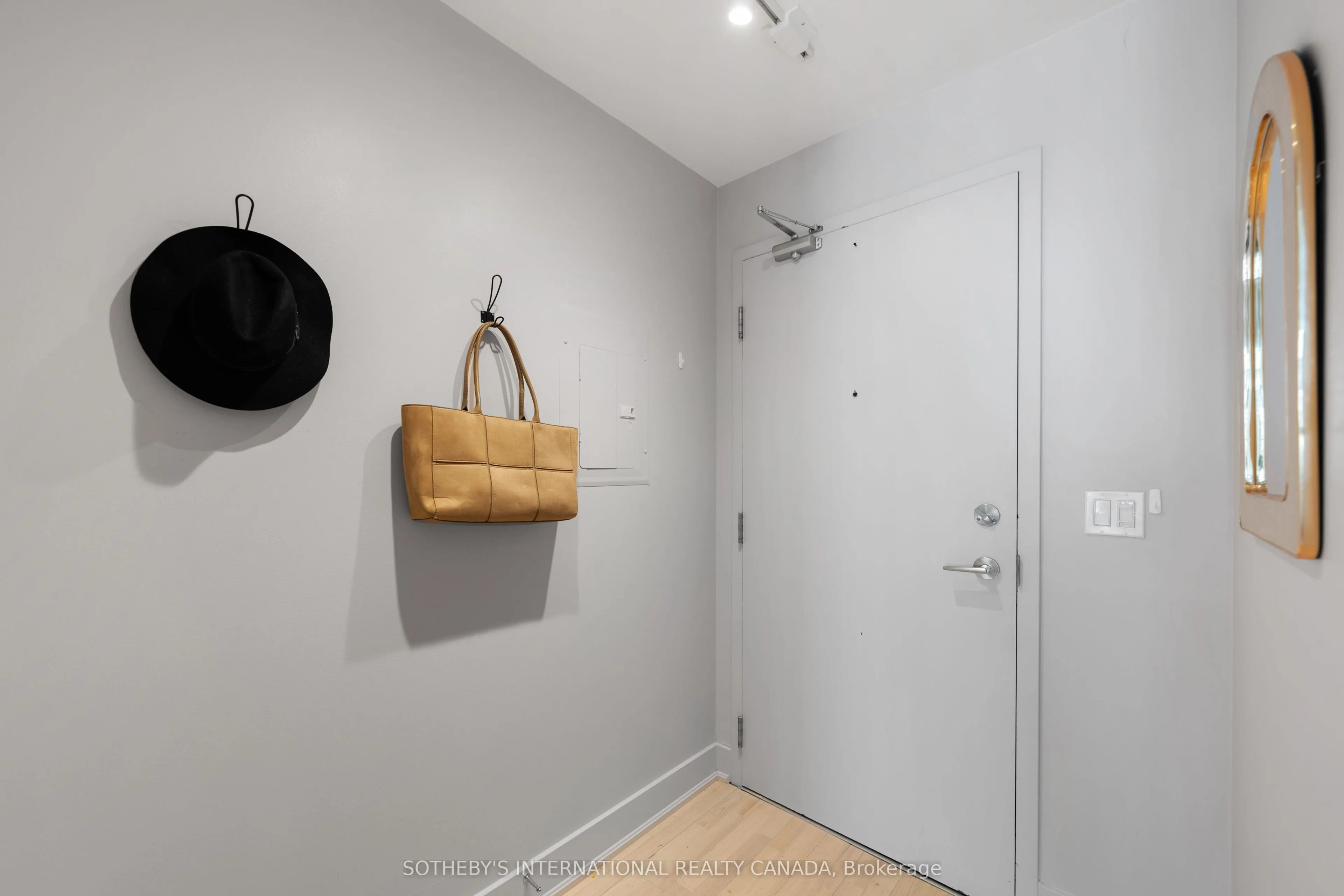 637 Lake Shore Boulevard W #614