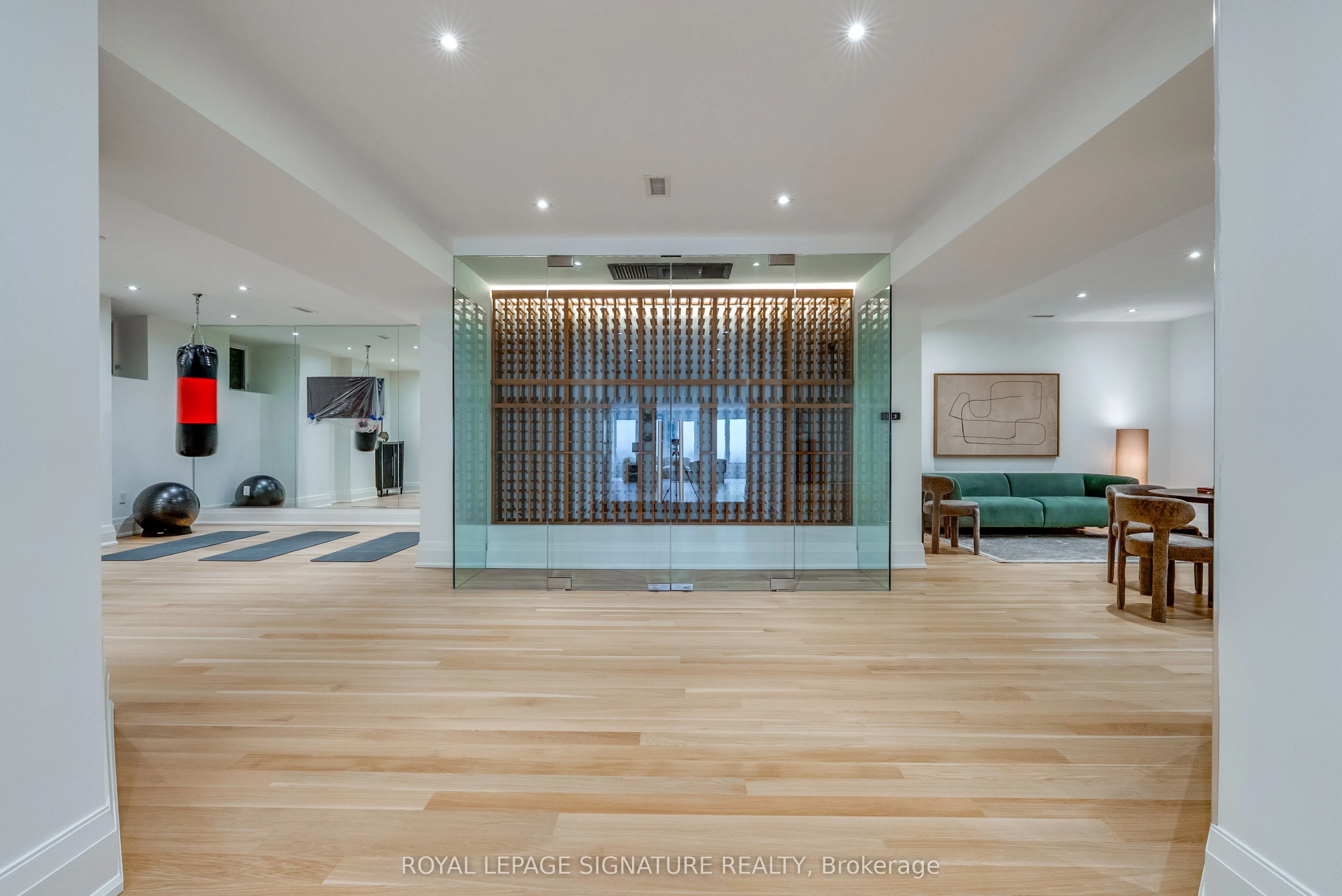 27 Teddington Park Avenue