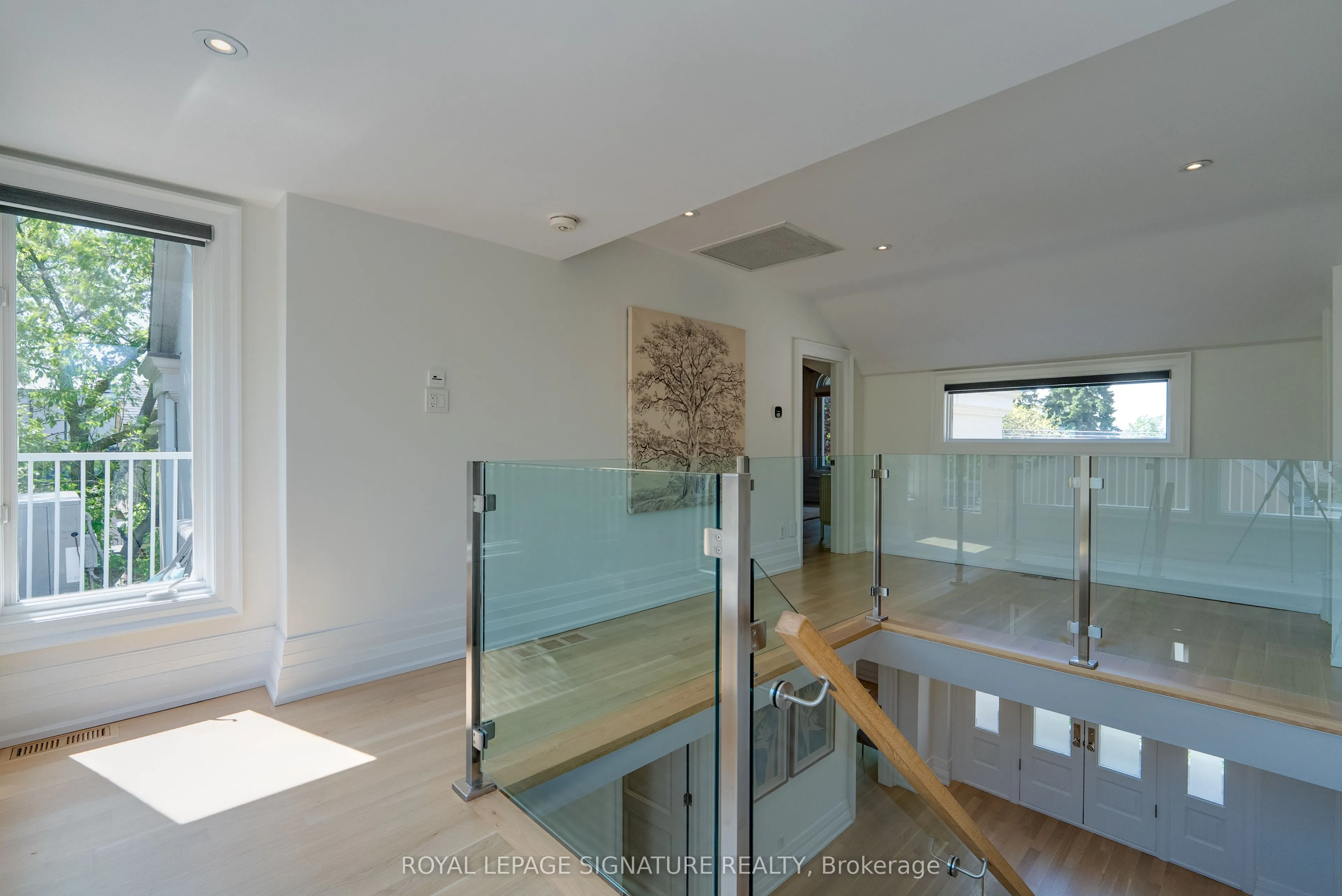 27 Teddington Park Avenue