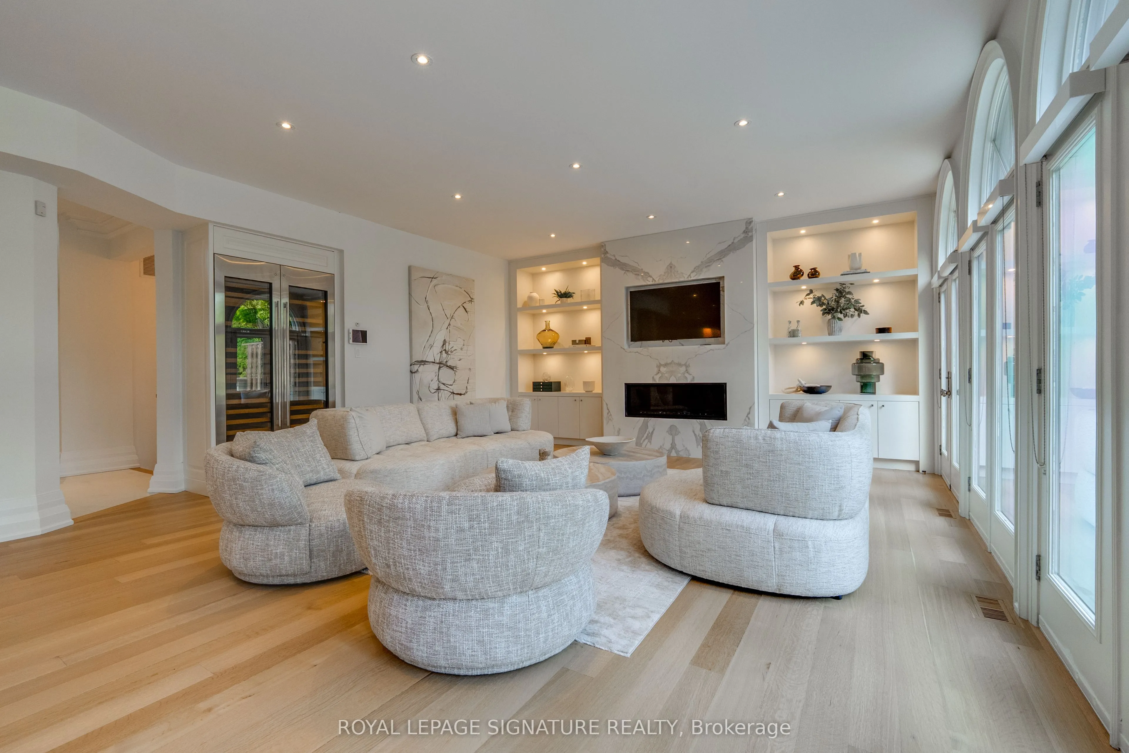 27 Teddington Park Avenue