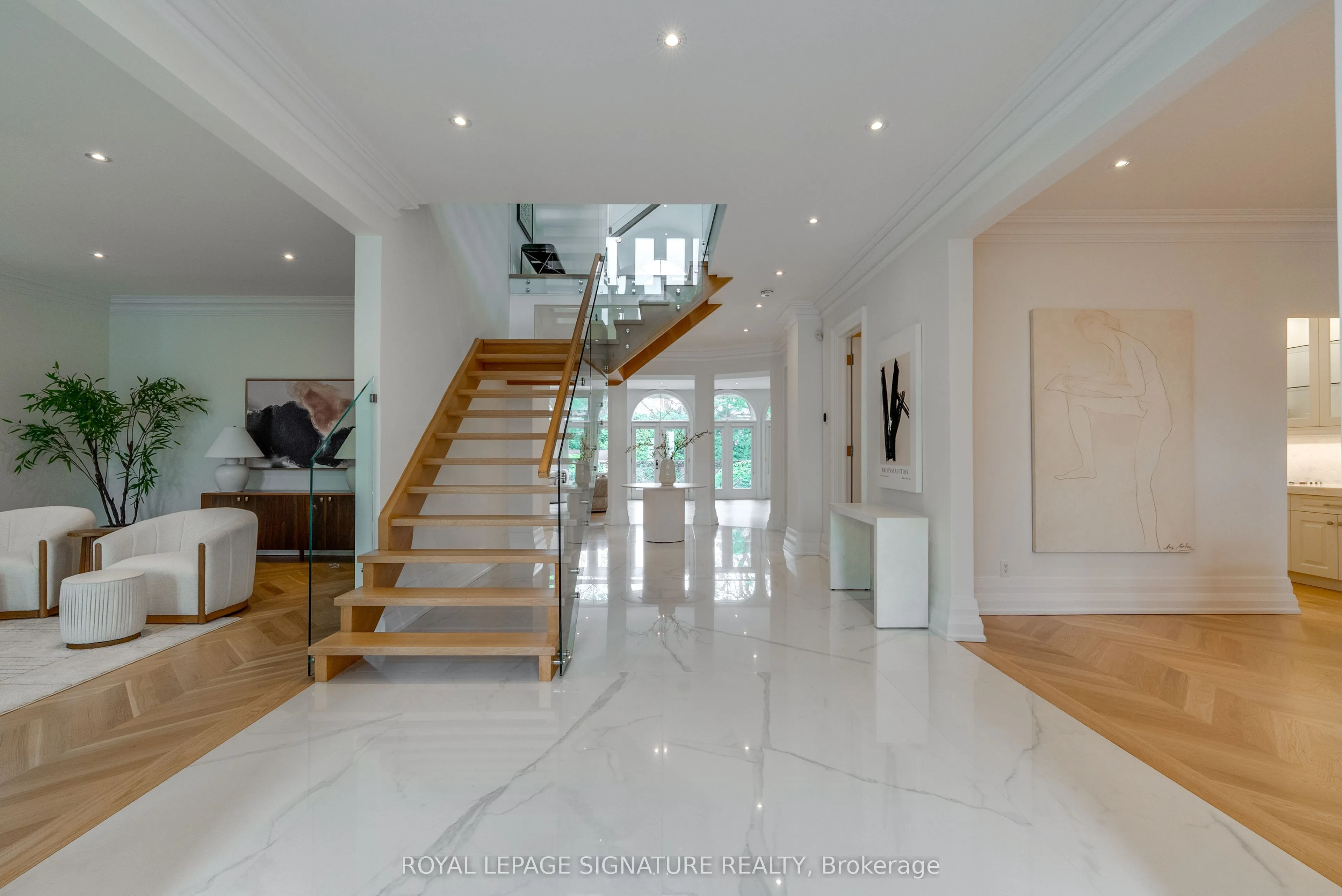 27 Teddington Park Avenue