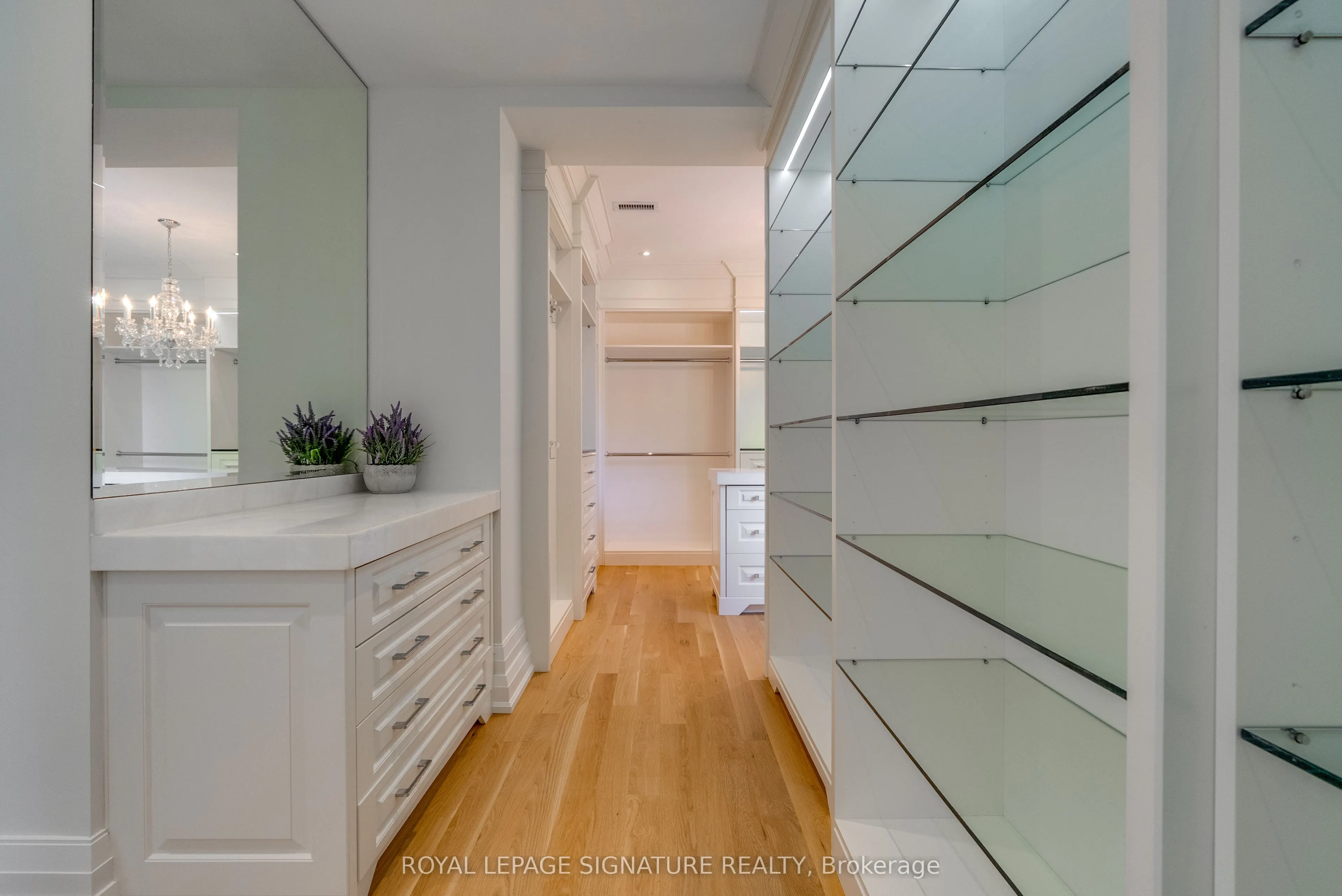 27 Teddington Park Avenue