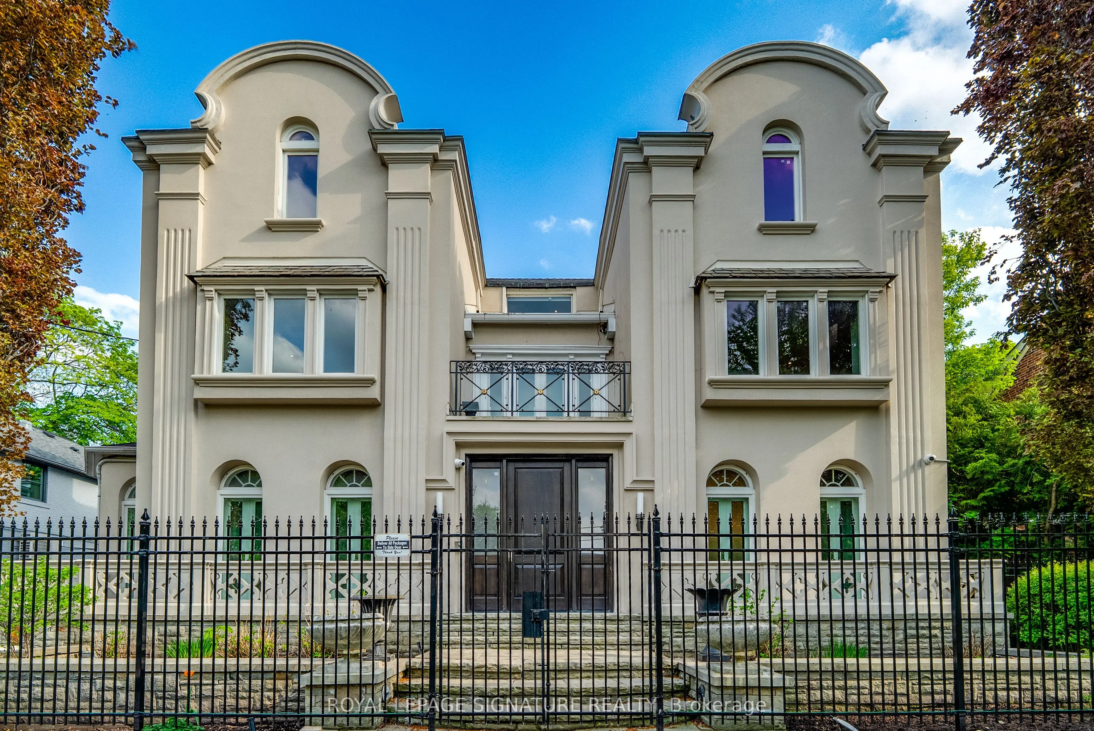 27 Teddington Park Avenue