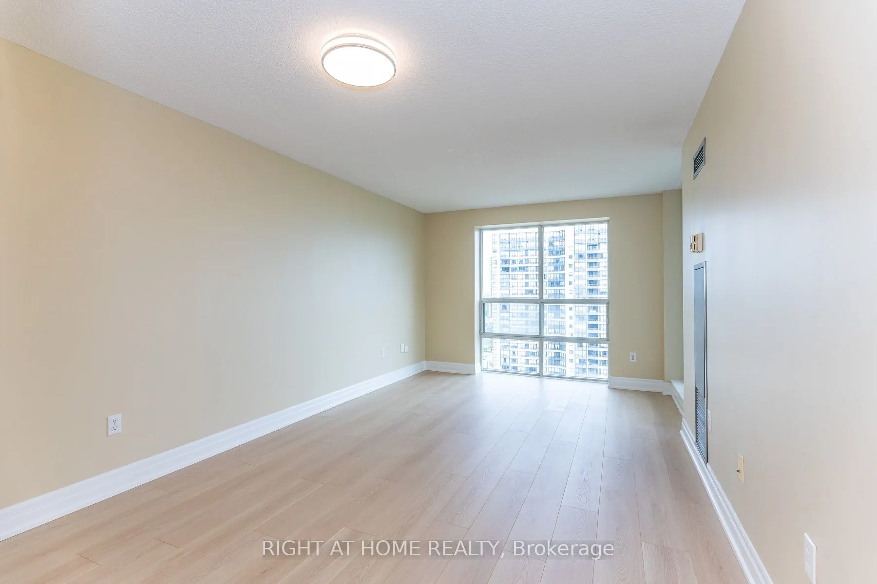 3 Pemberton Avenue #1706