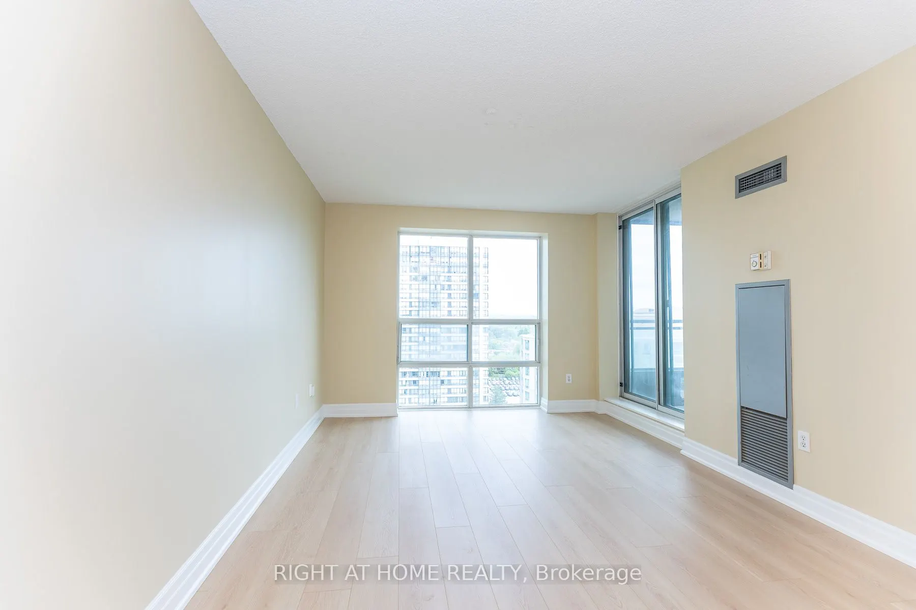 3 Pemberton Avenue #1706