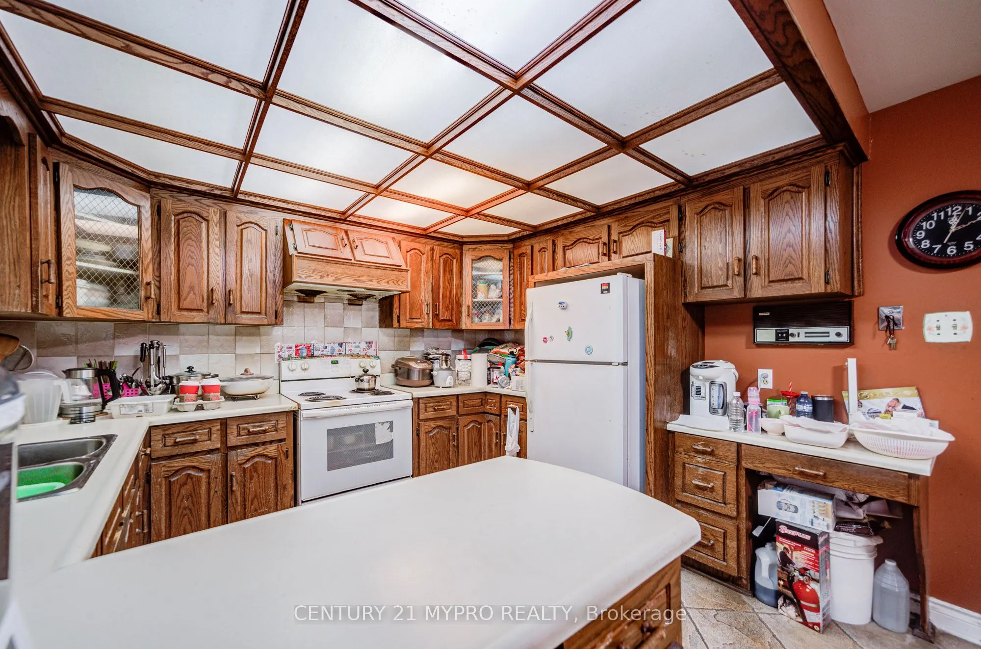 211 Bellwoods Avenue