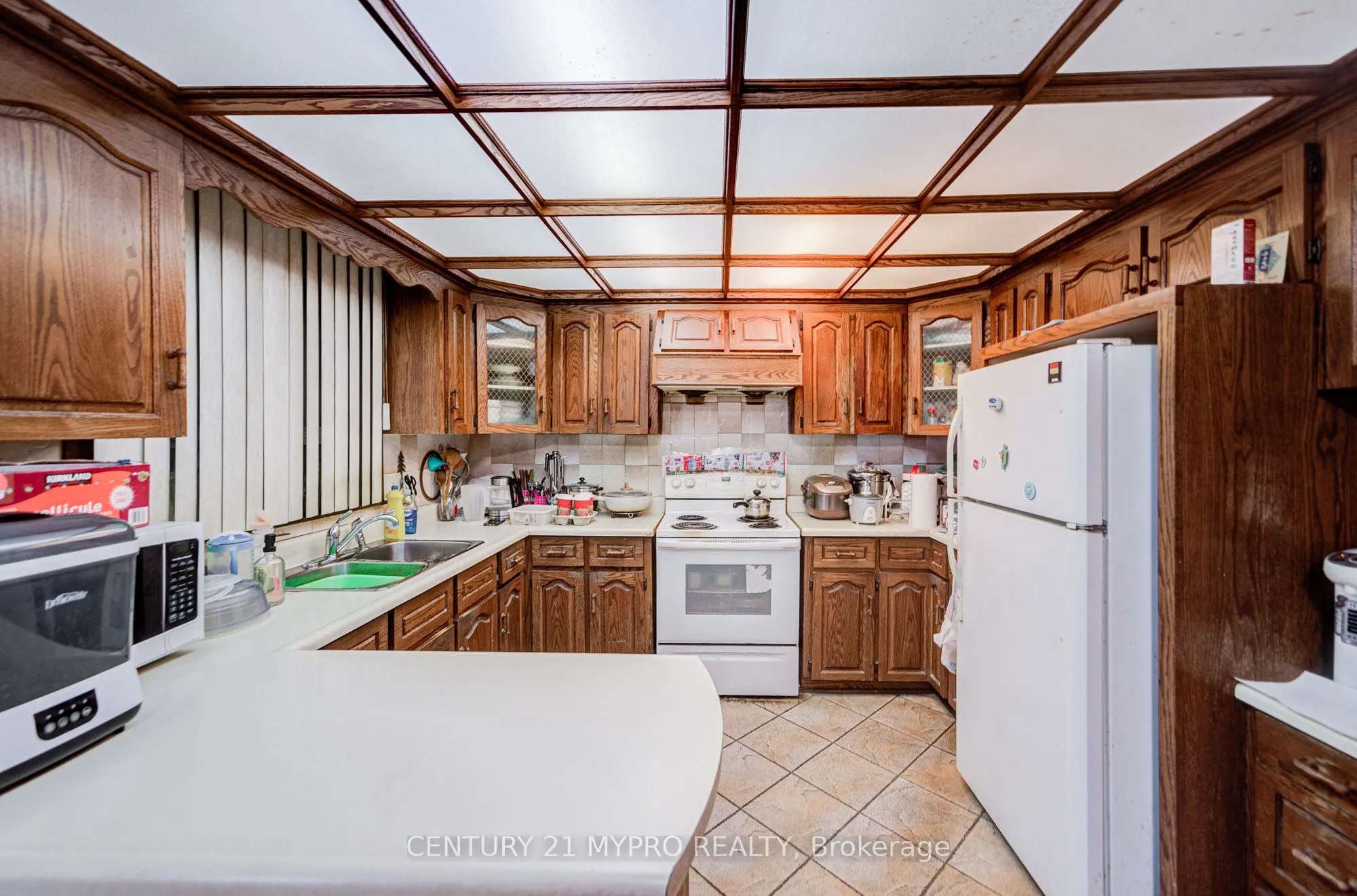 211 Bellwoods Avenue