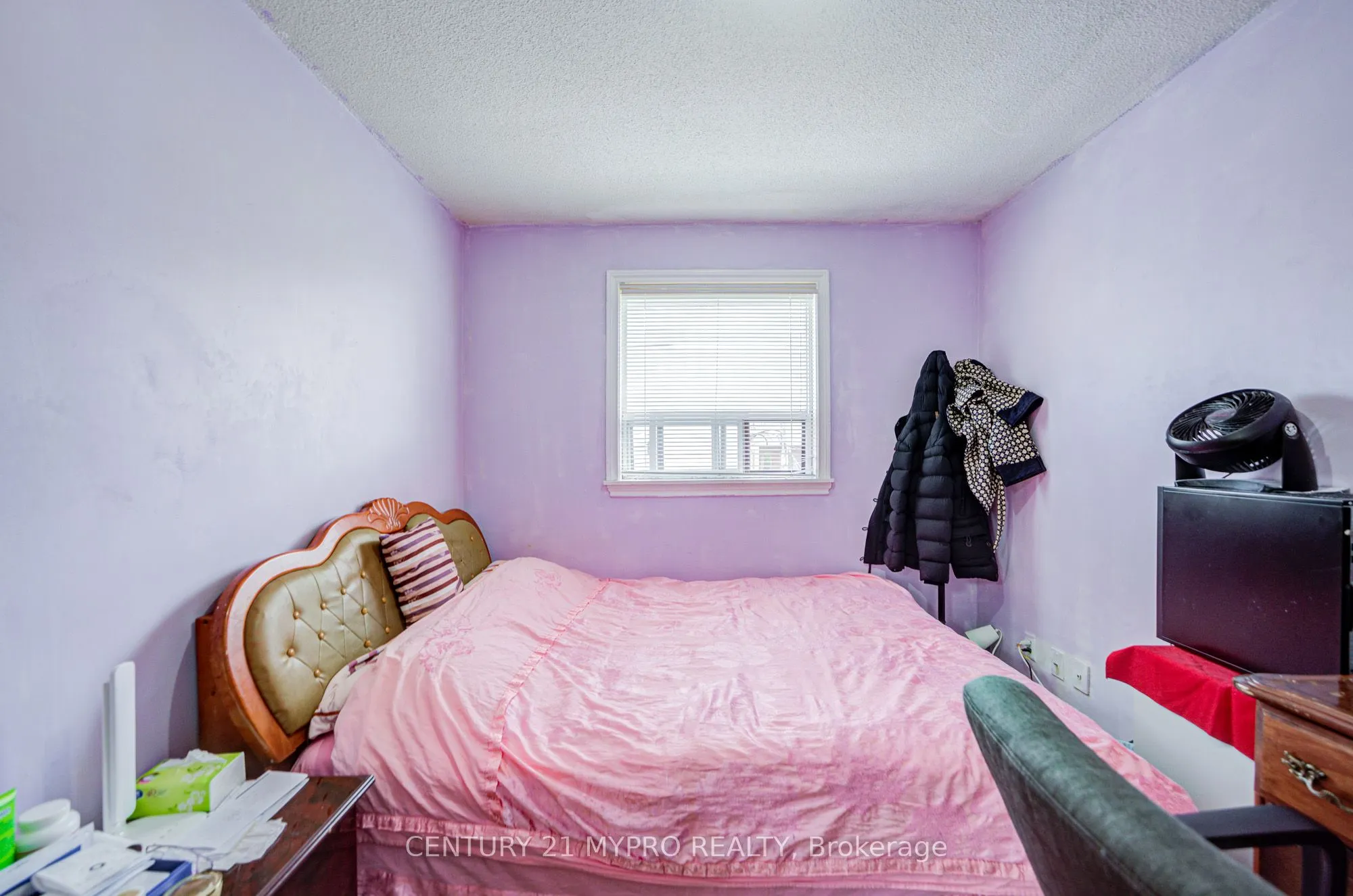 211 Bellwoods Avenue