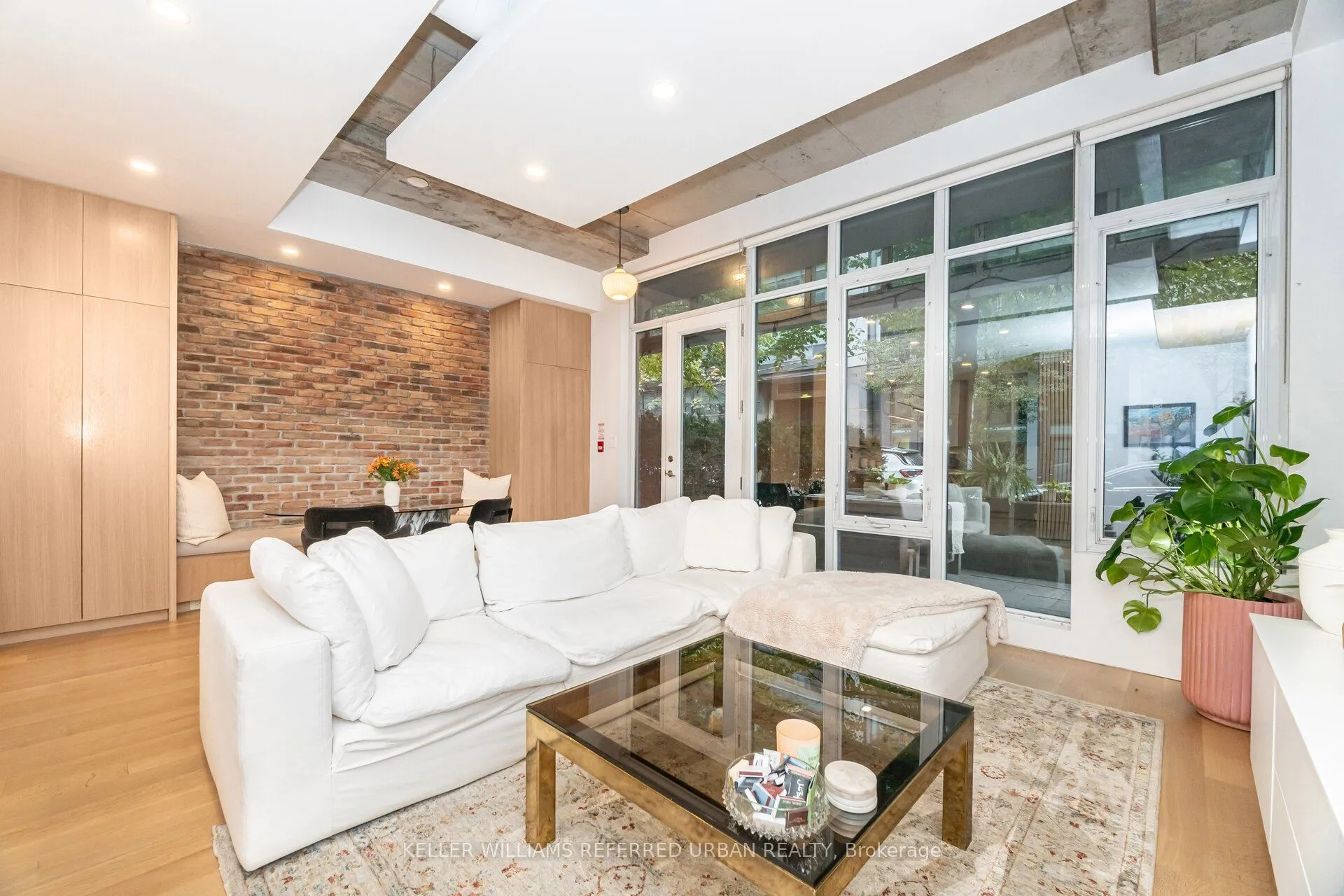 20 Stewart Street #103