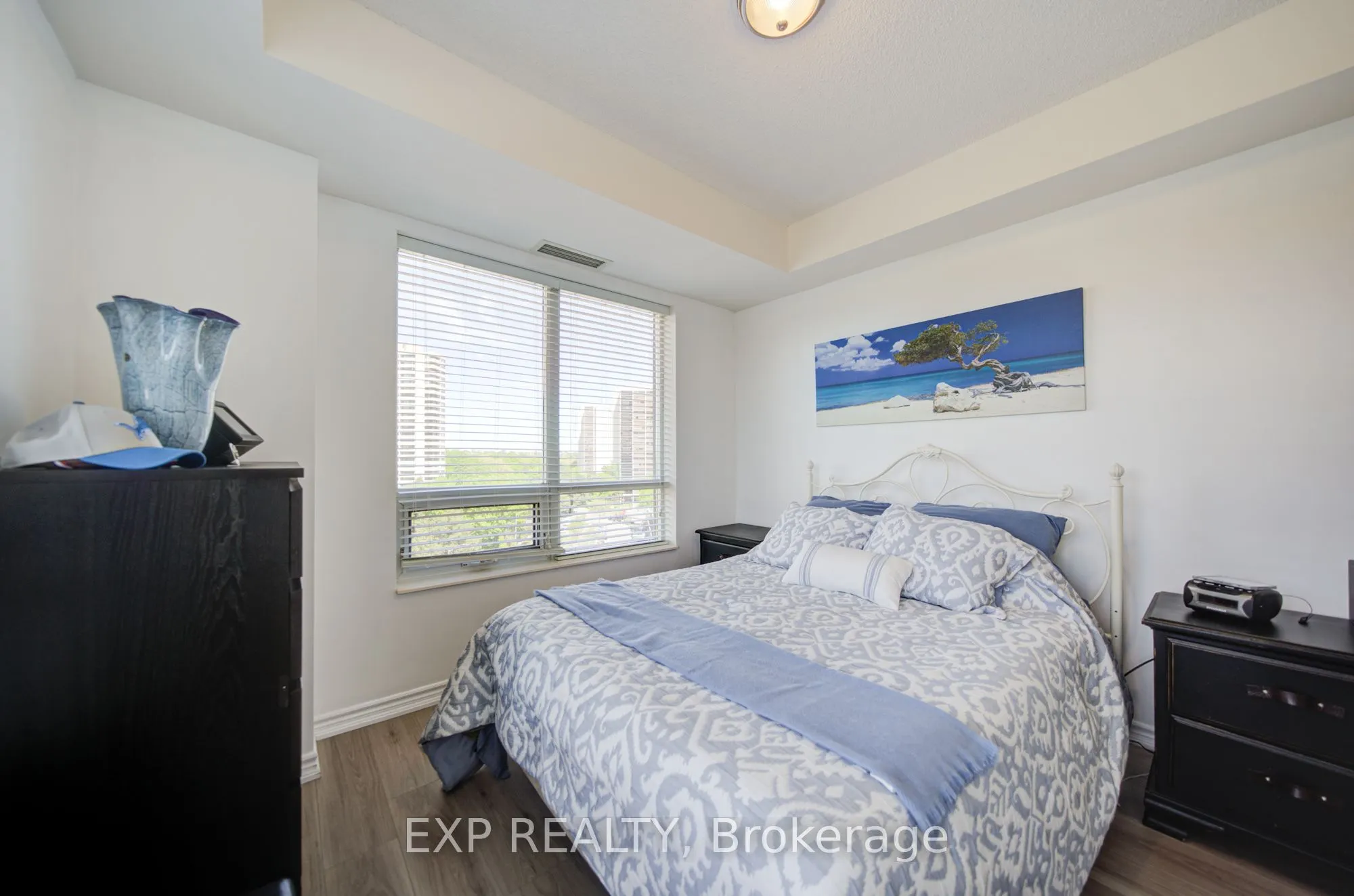 133 Wynford Drive #808