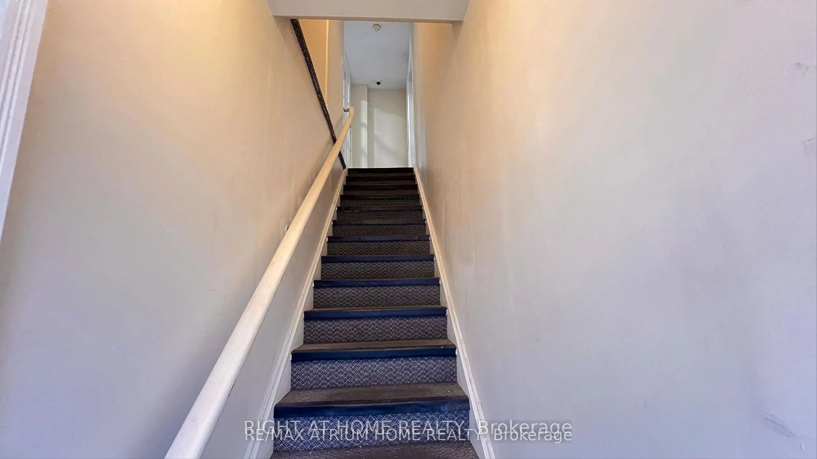 6024 Yonge Street #2nd B