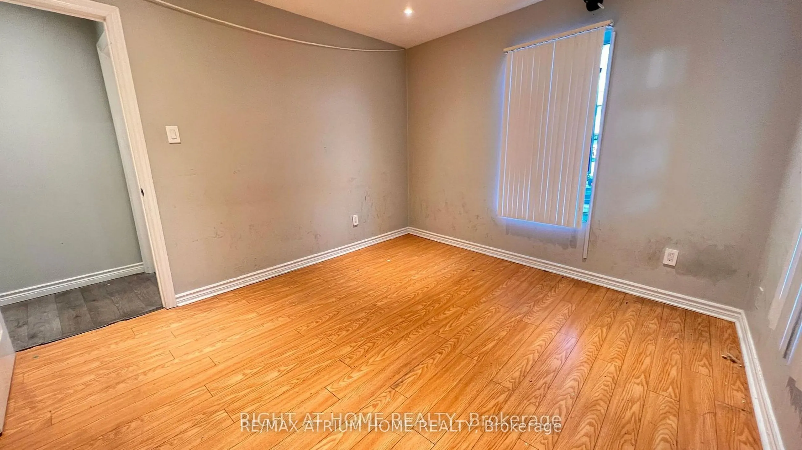 6024 Yonge Street #2nd B
