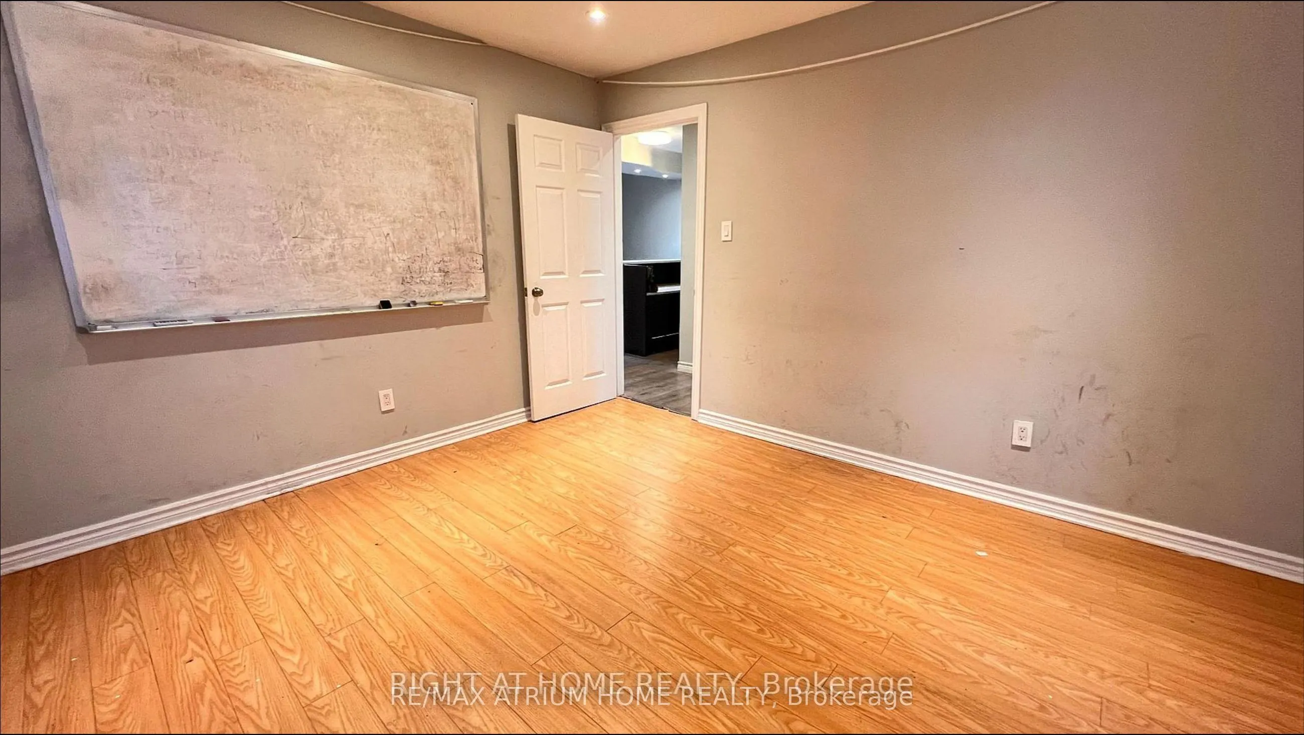 6024 Yonge Street #2nd B