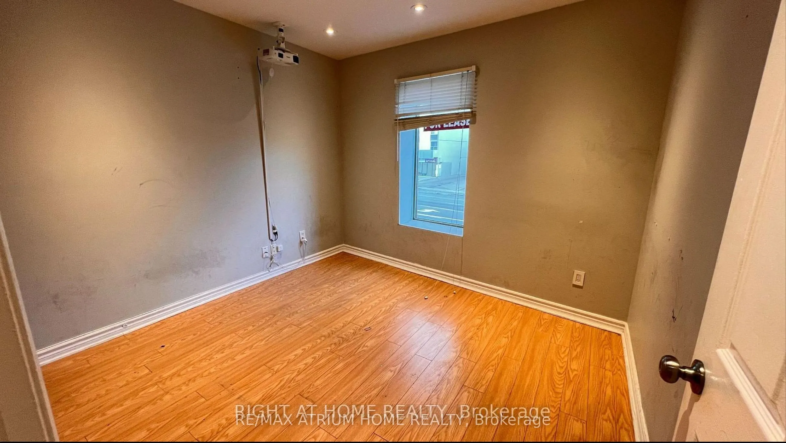 6024 Yonge Street #2nd B