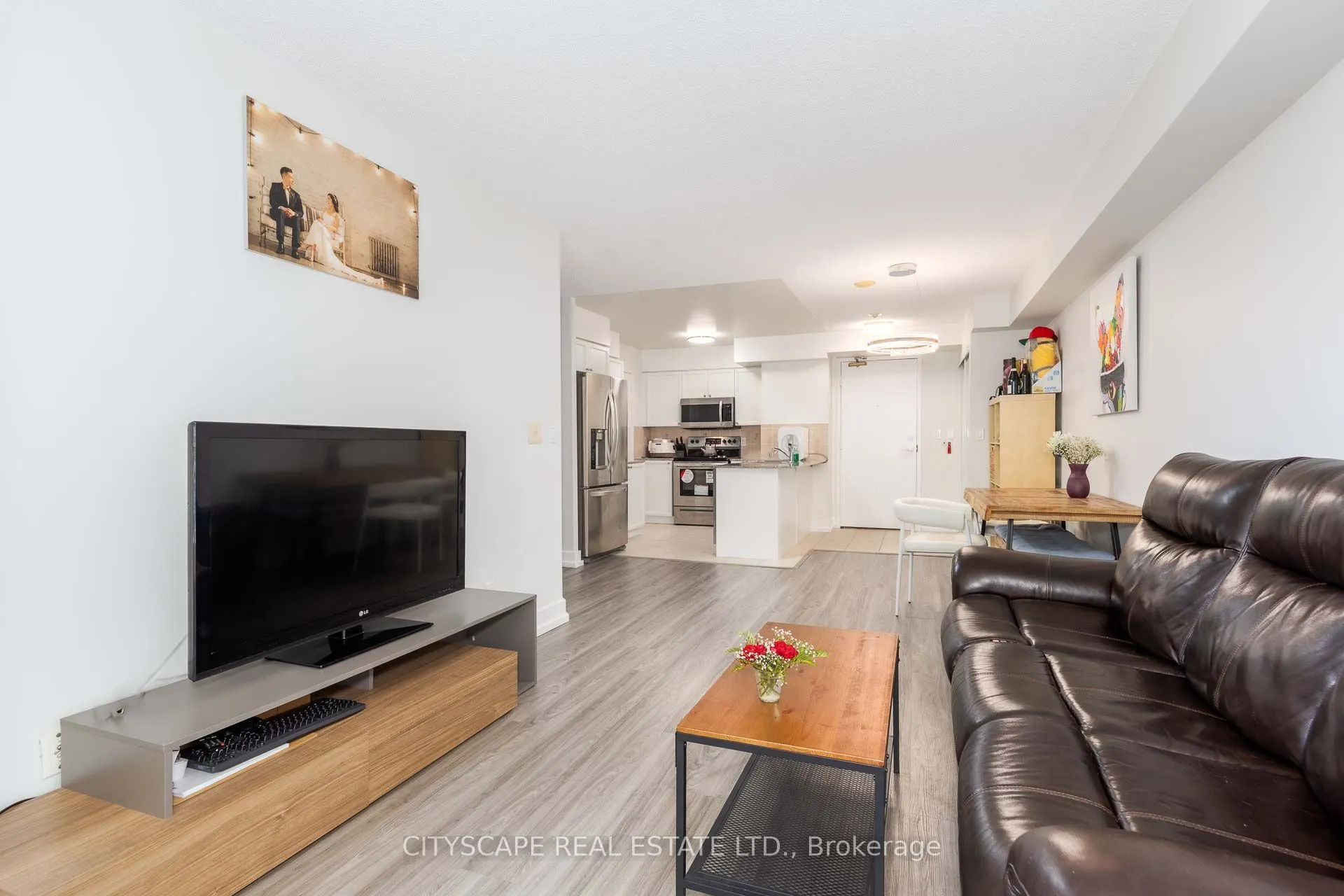 5940 Yonge Street #609