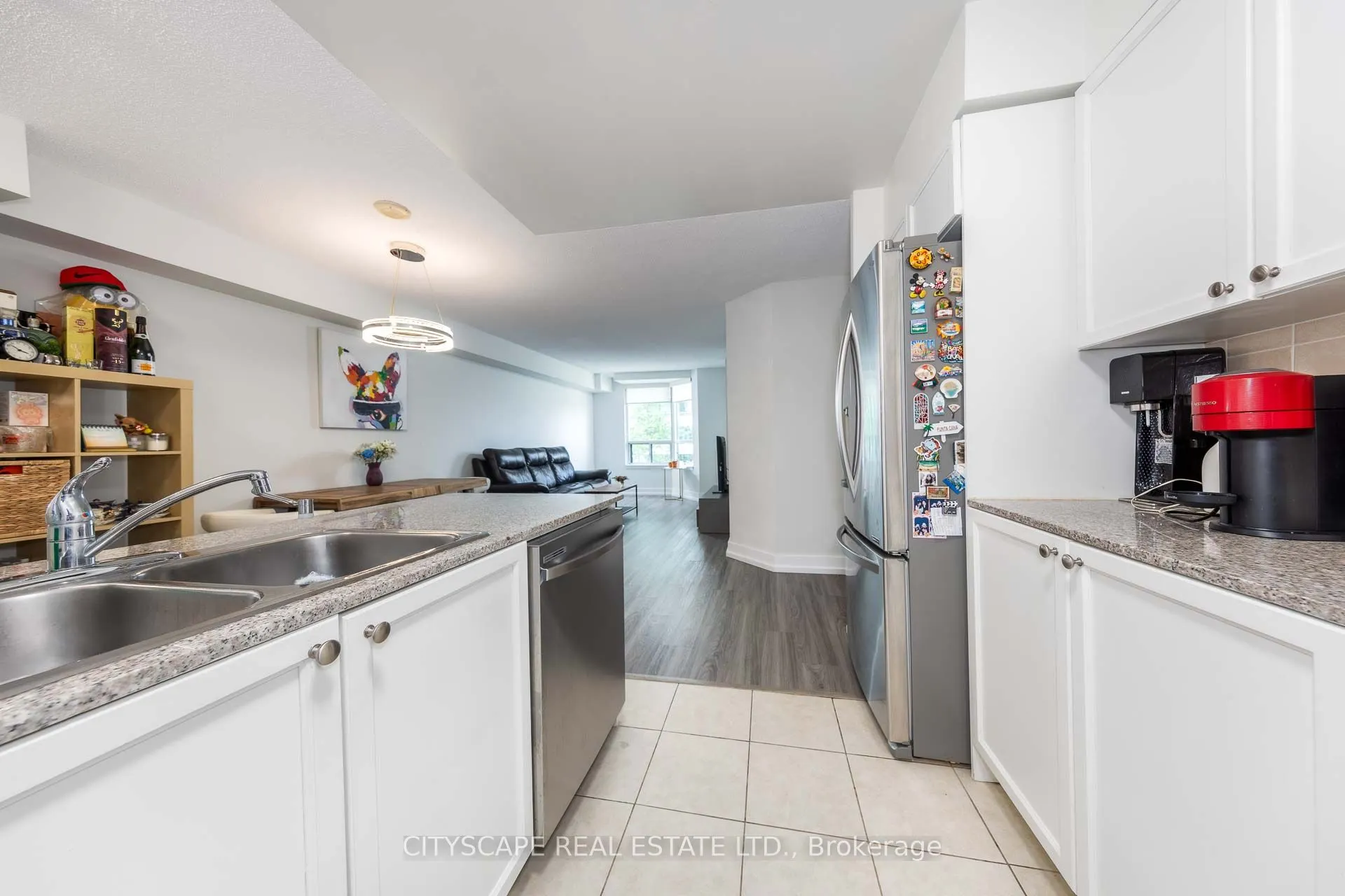 5940 Yonge Street #609