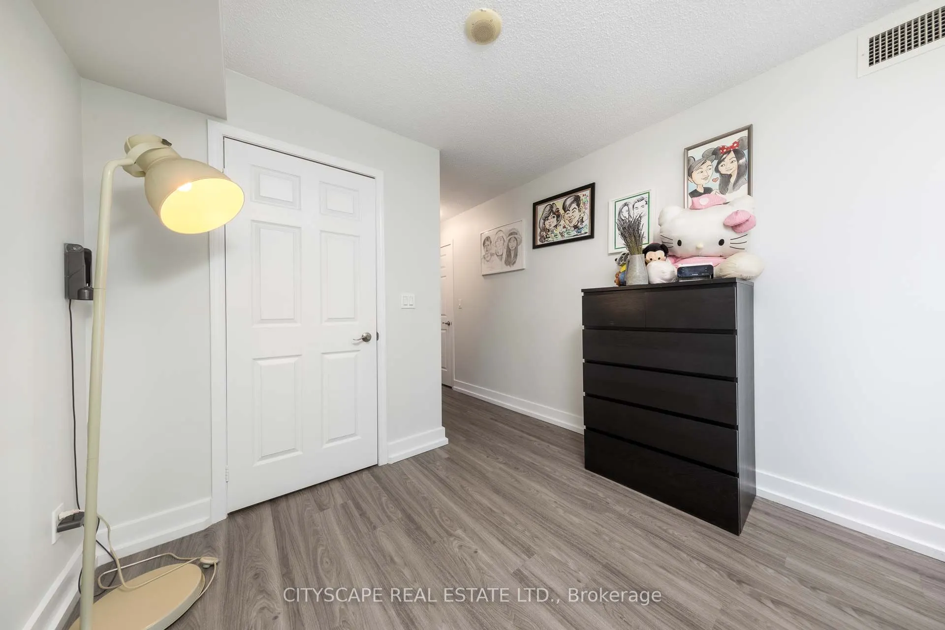 5940 Yonge Street #609