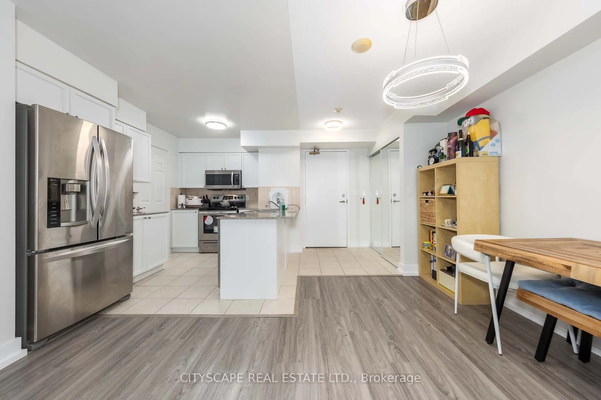 5940 Yonge Street #609