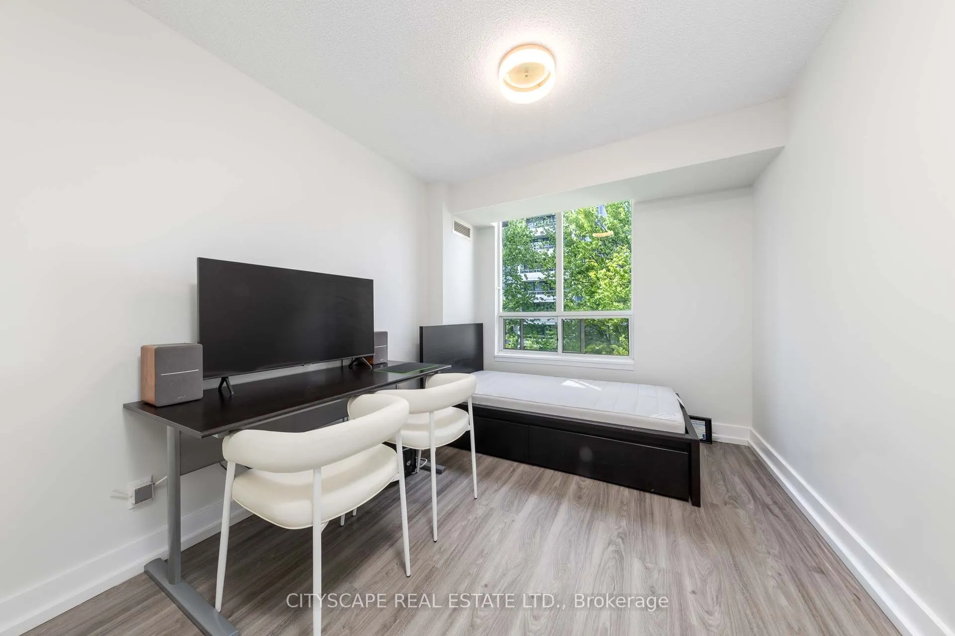 5940 Yonge Street #609