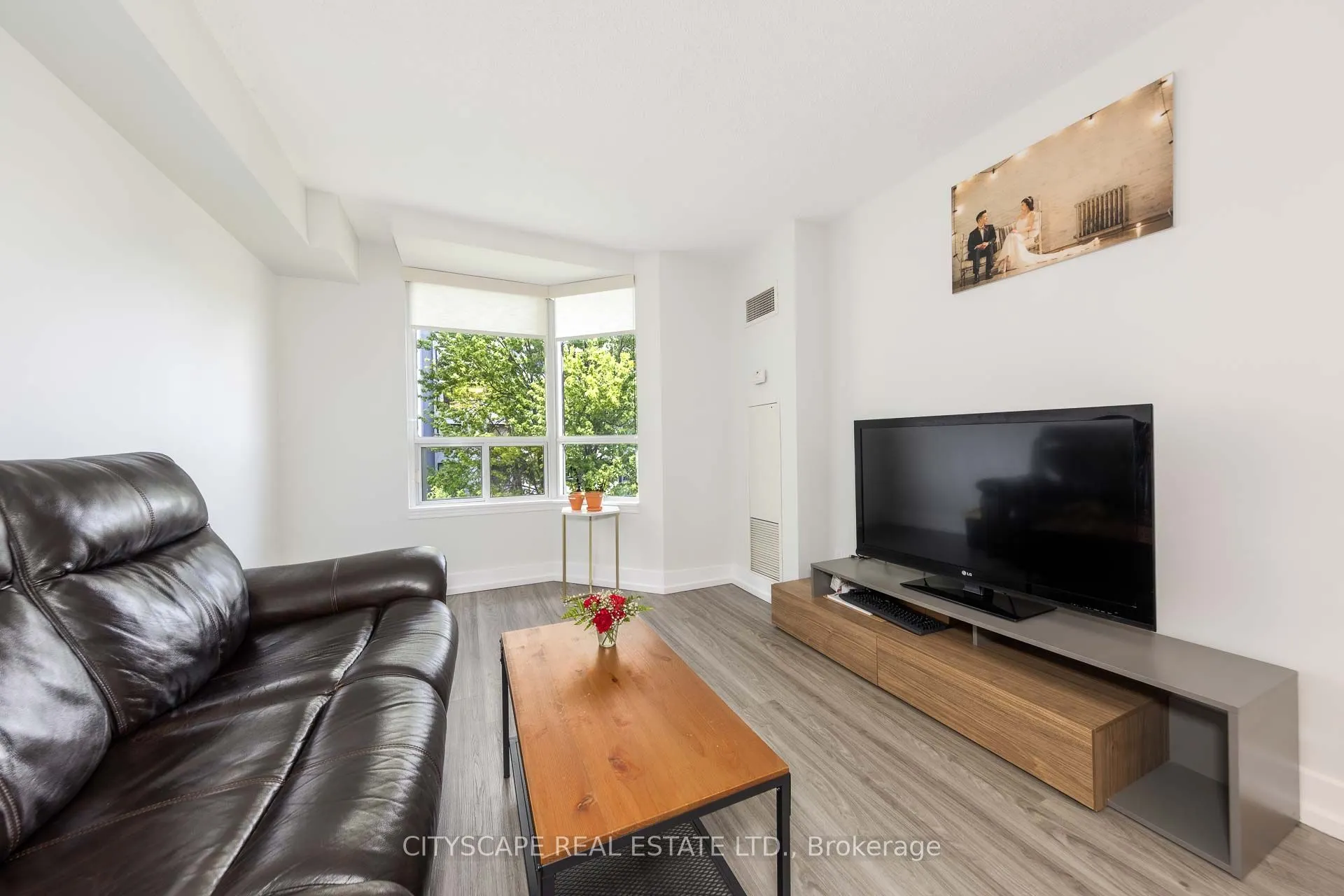 5940 Yonge Street #609
