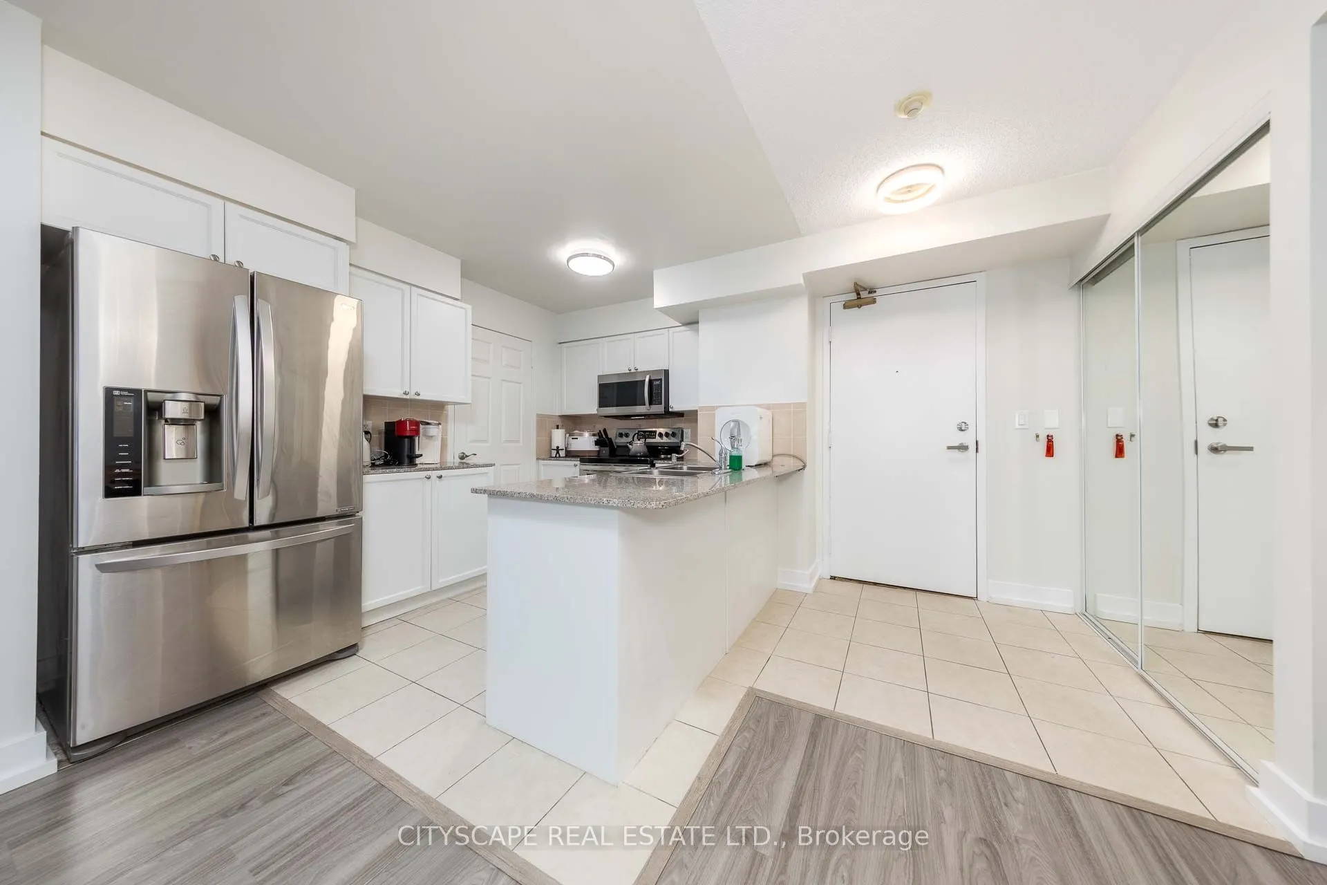 5940 Yonge Street #609