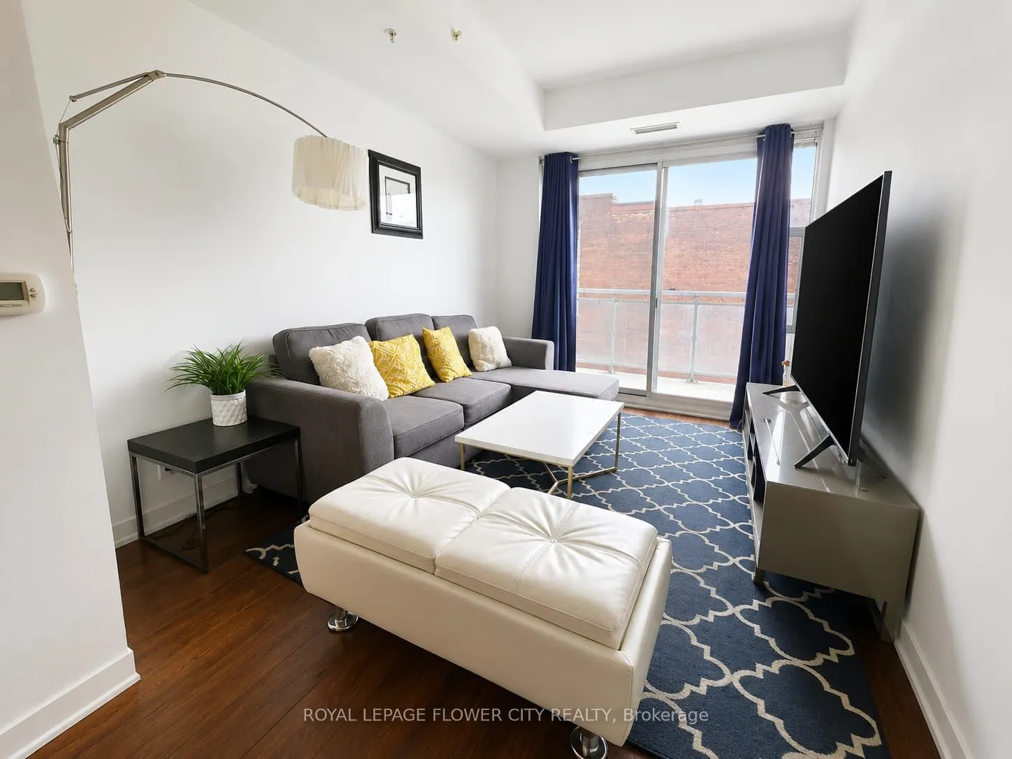 10 Willison Square #607
