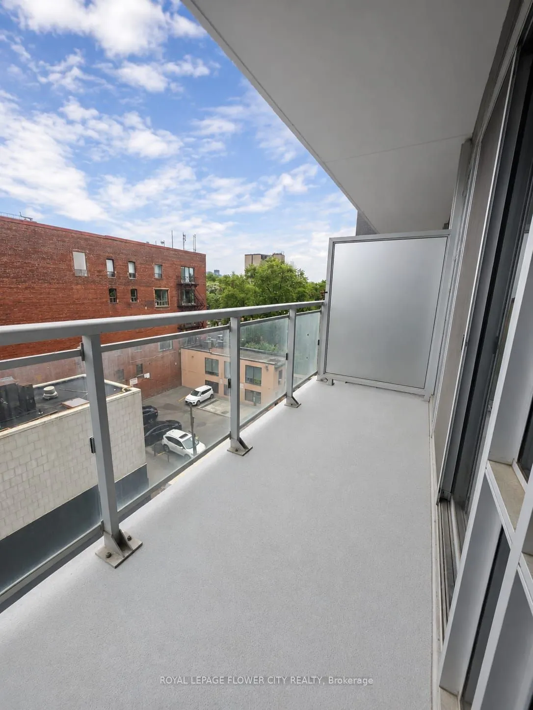 10 Willison Square #607