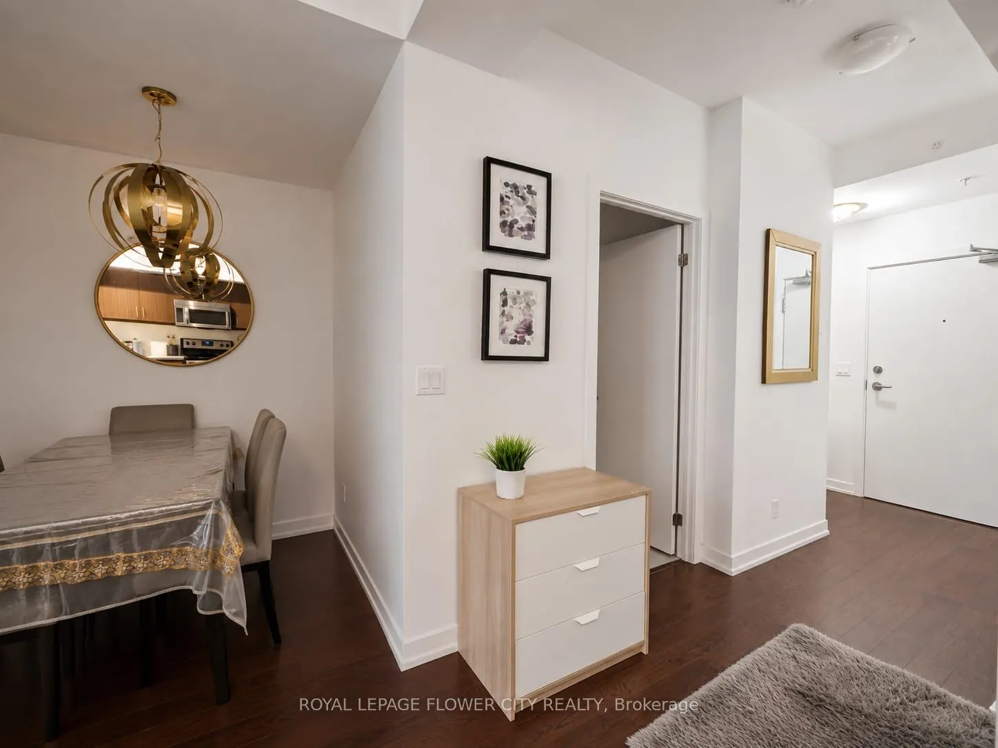 10 Willison Square #607