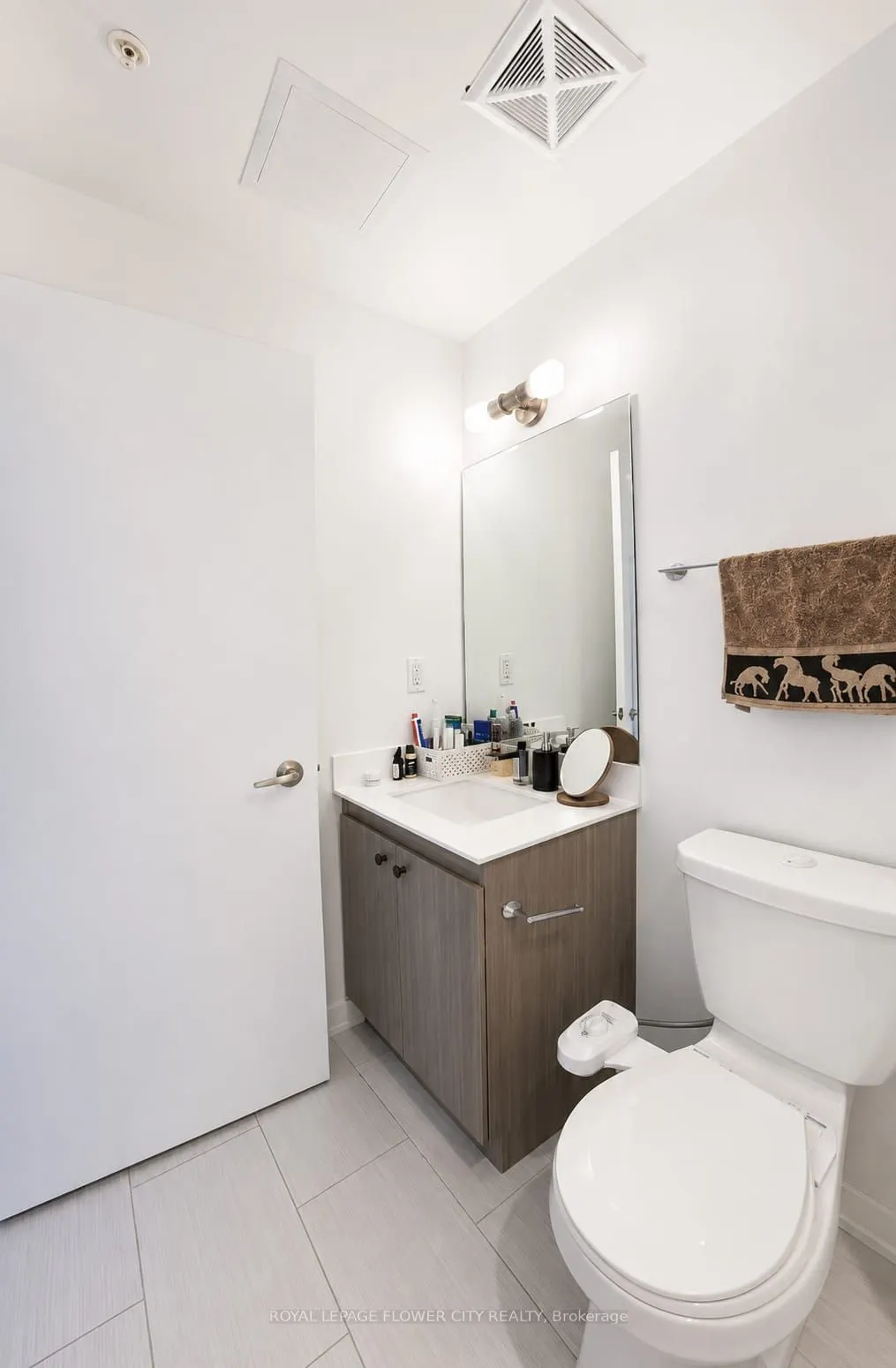 10 Willison Square #607