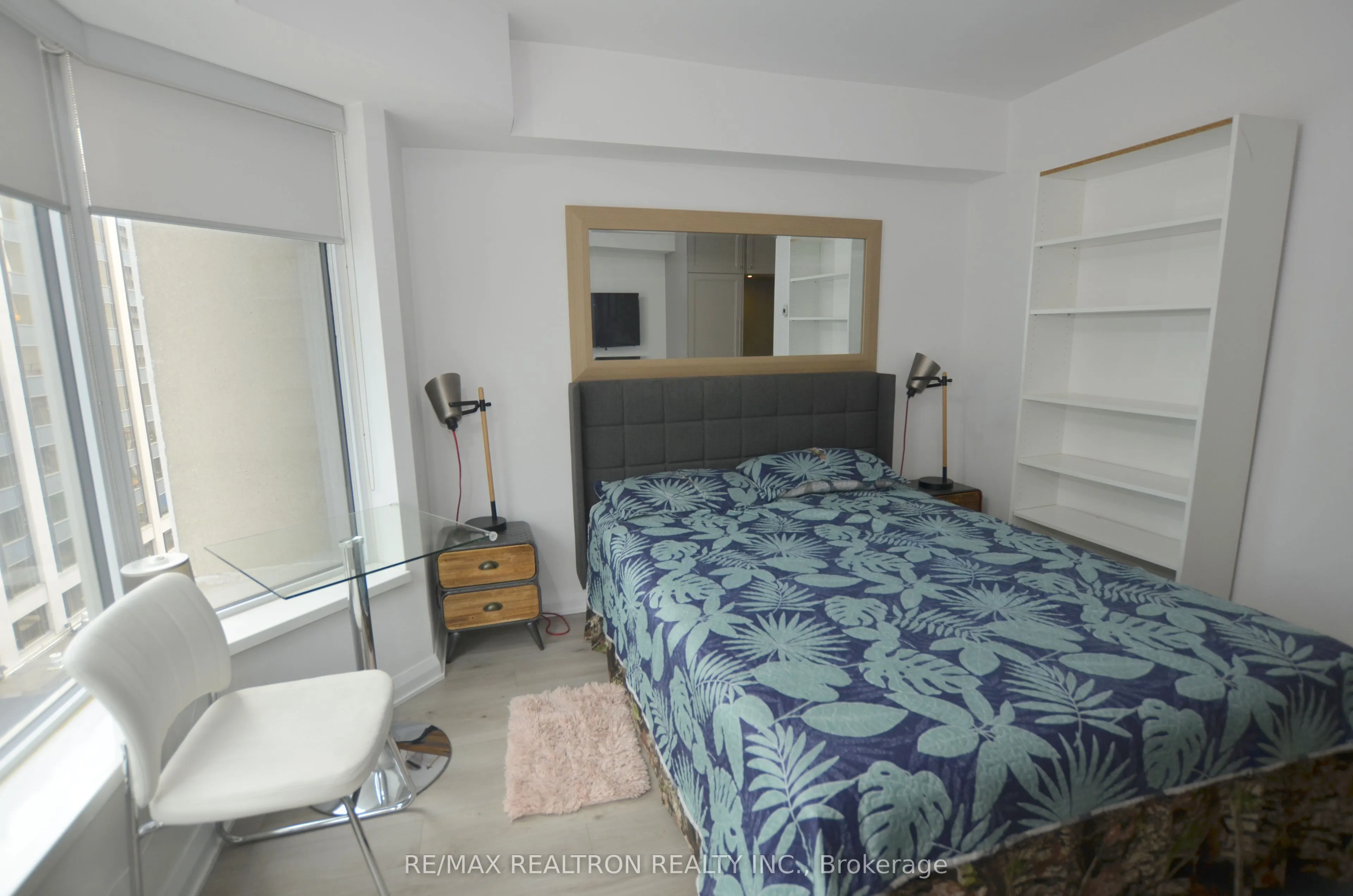 155 Yorkville Avenue #713