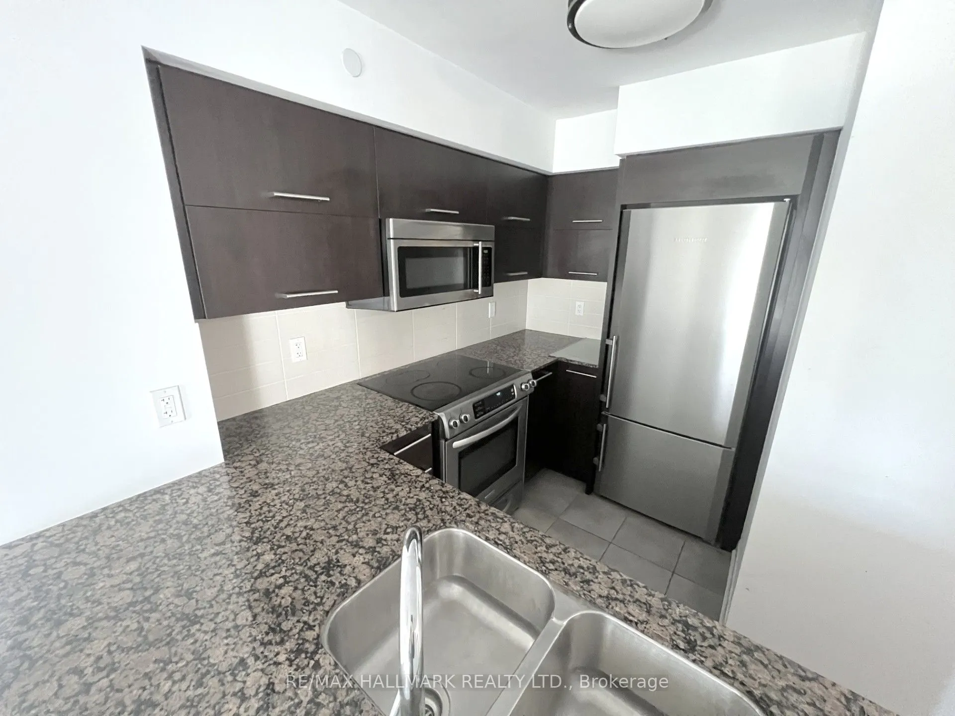 5162 Yonge Street #607