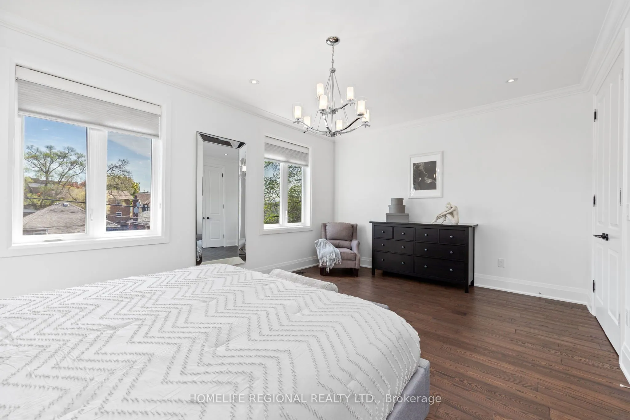 313 Robina Avenue