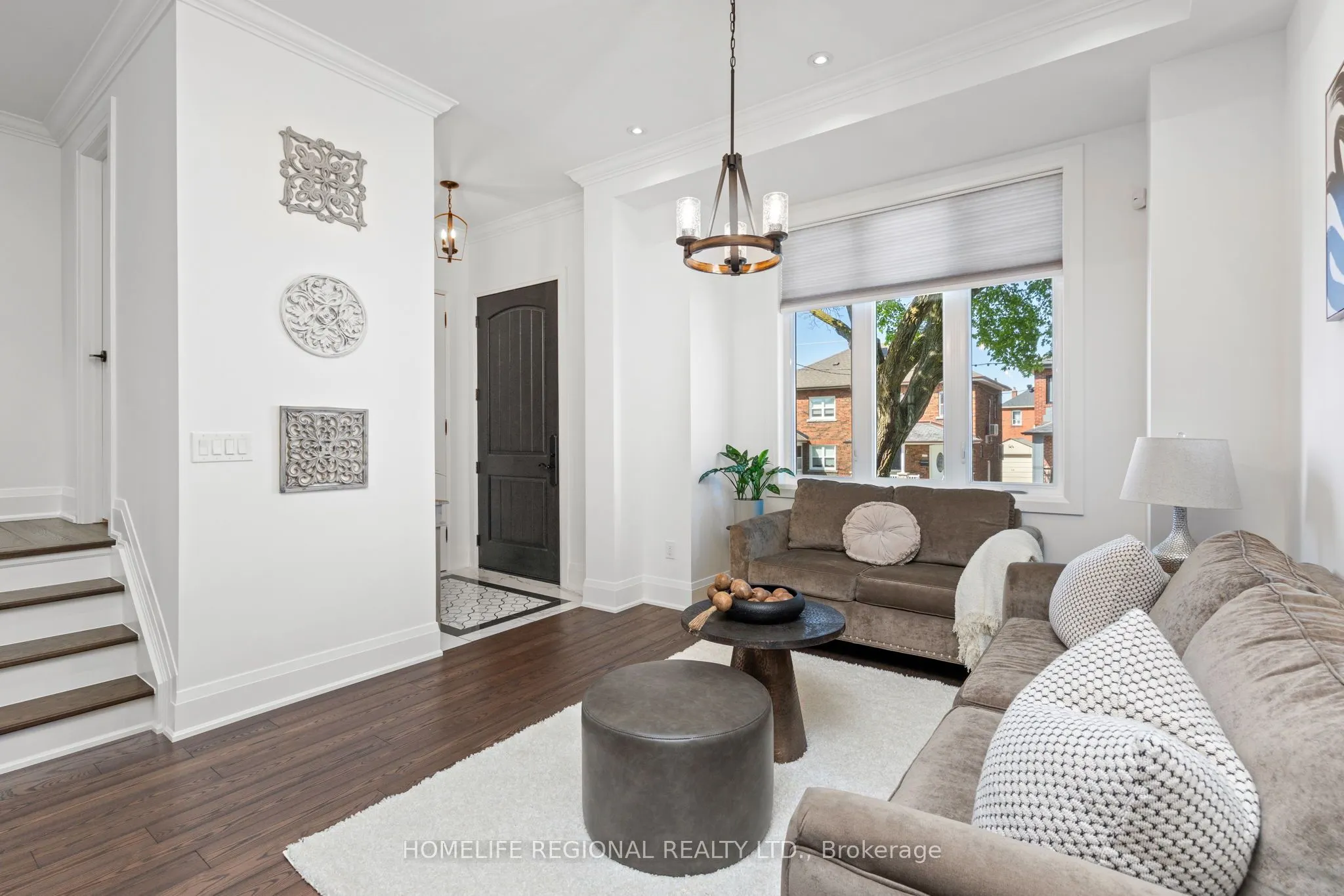 313 Robina Avenue