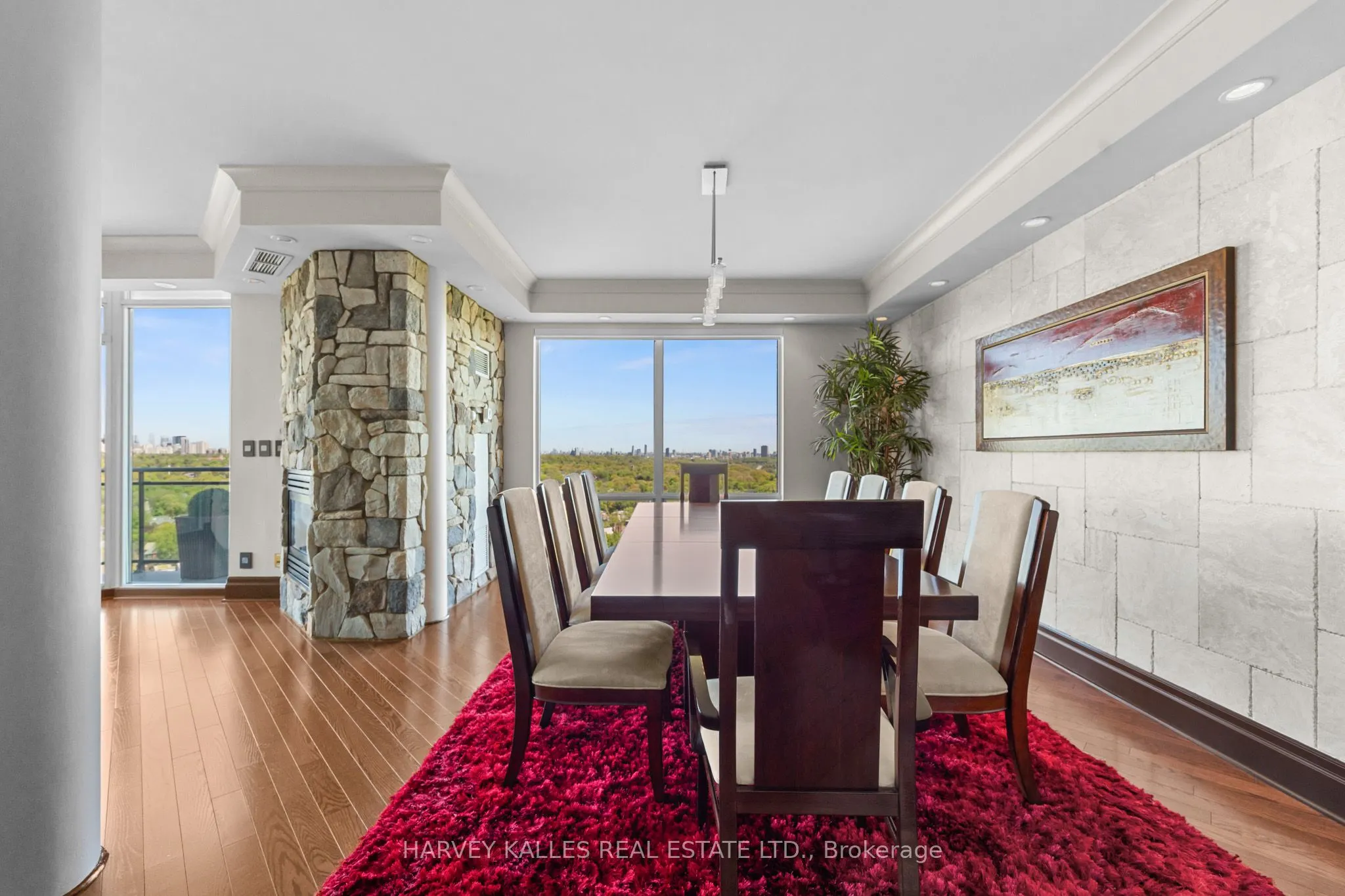 300 Bloor Street E #2701