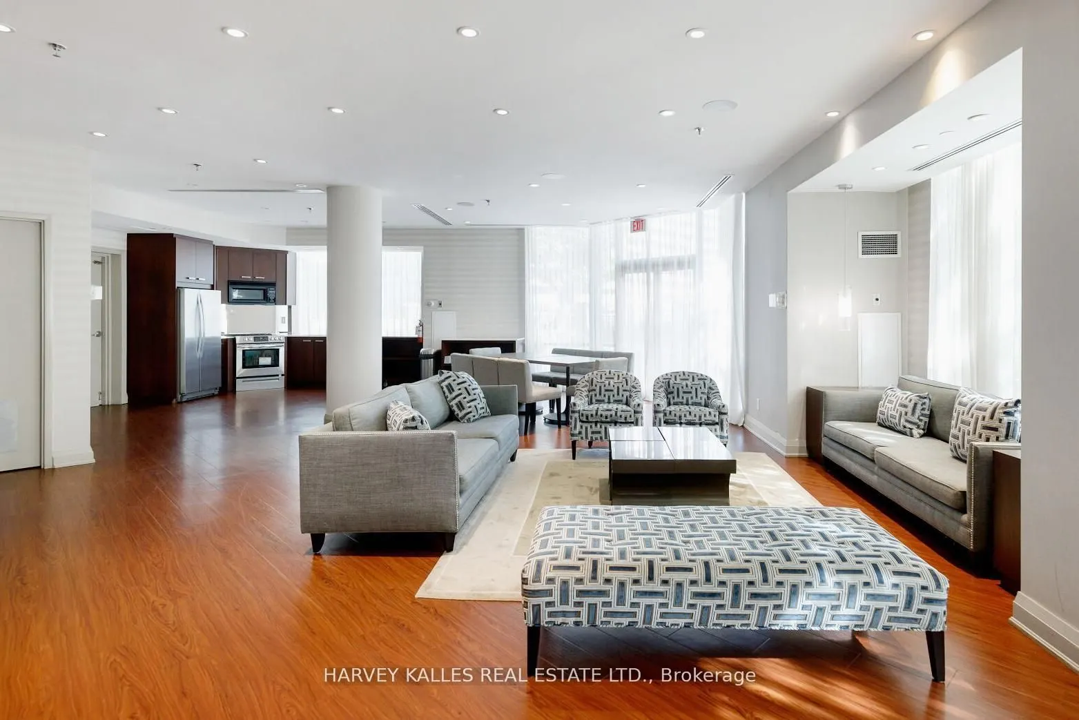 300 Bloor Street E #2701