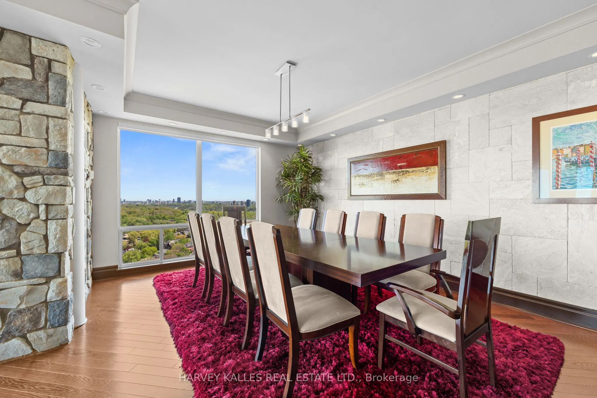 300 Bloor Street E #2701