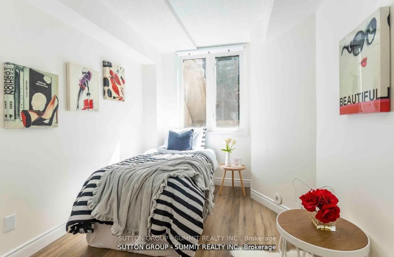 12 Douro Street #421