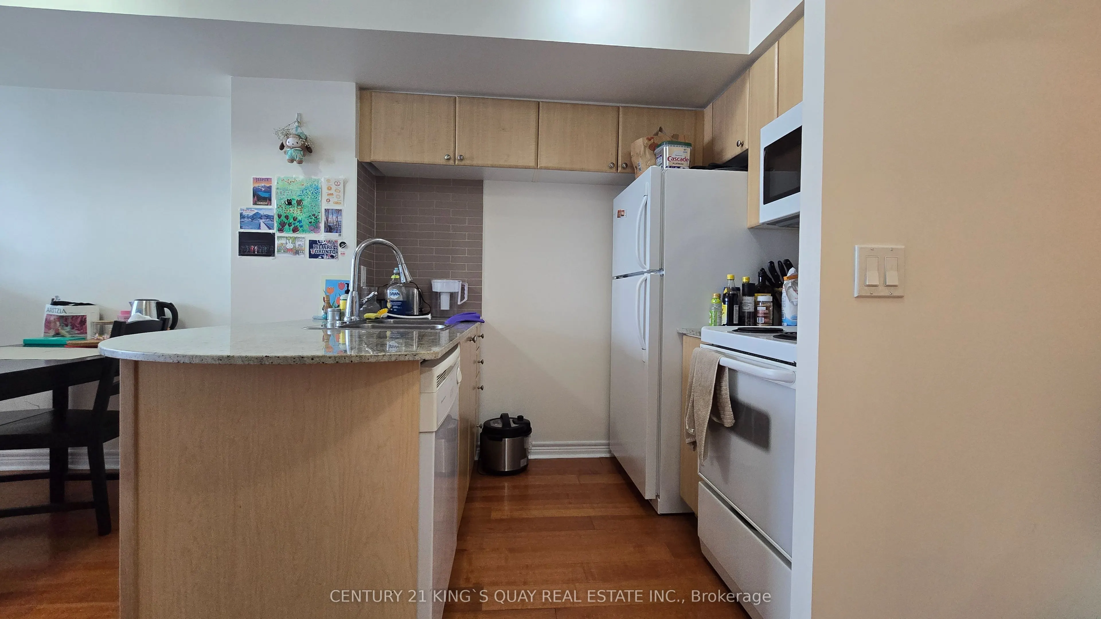 763 Bay Street #2714