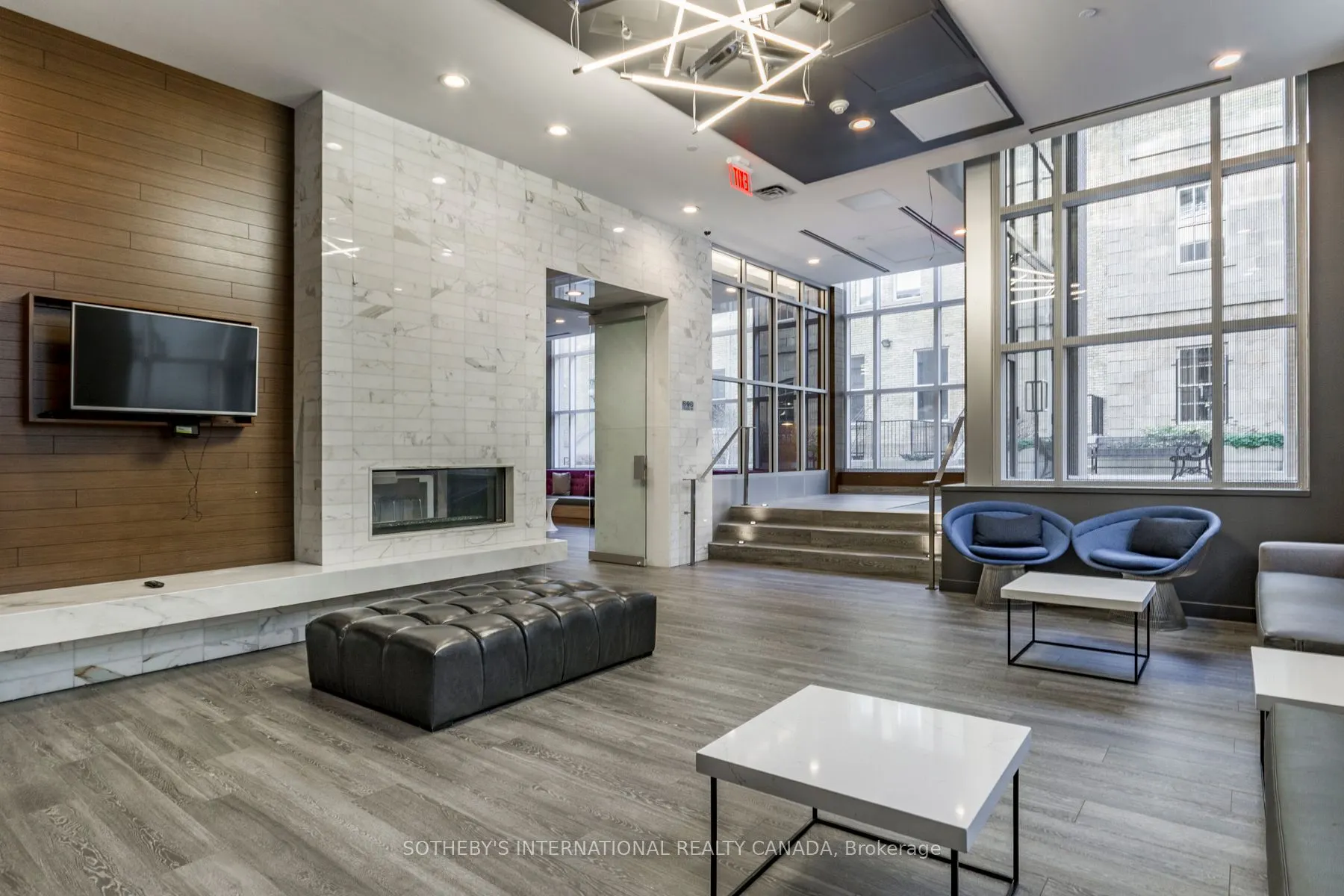 105 George Street #706
