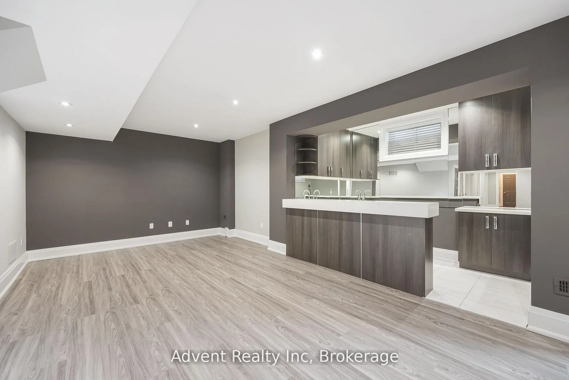 141 Connaught Avenue