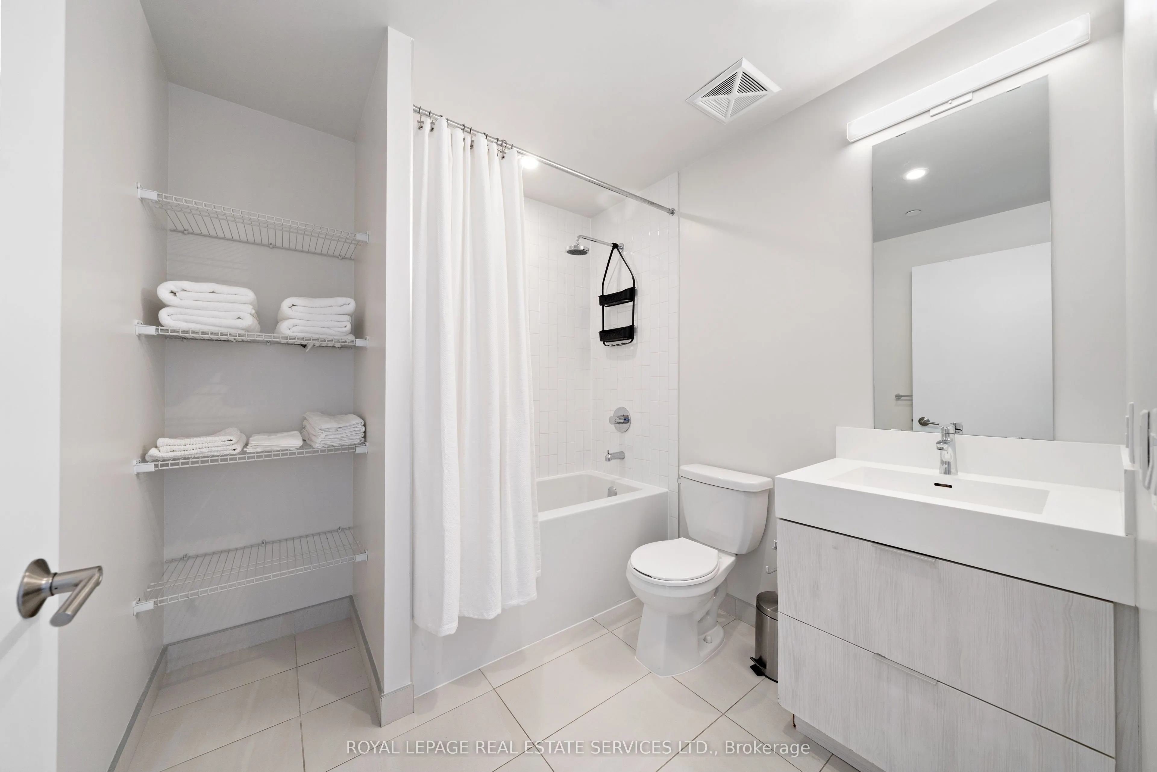 130 River Street #1411