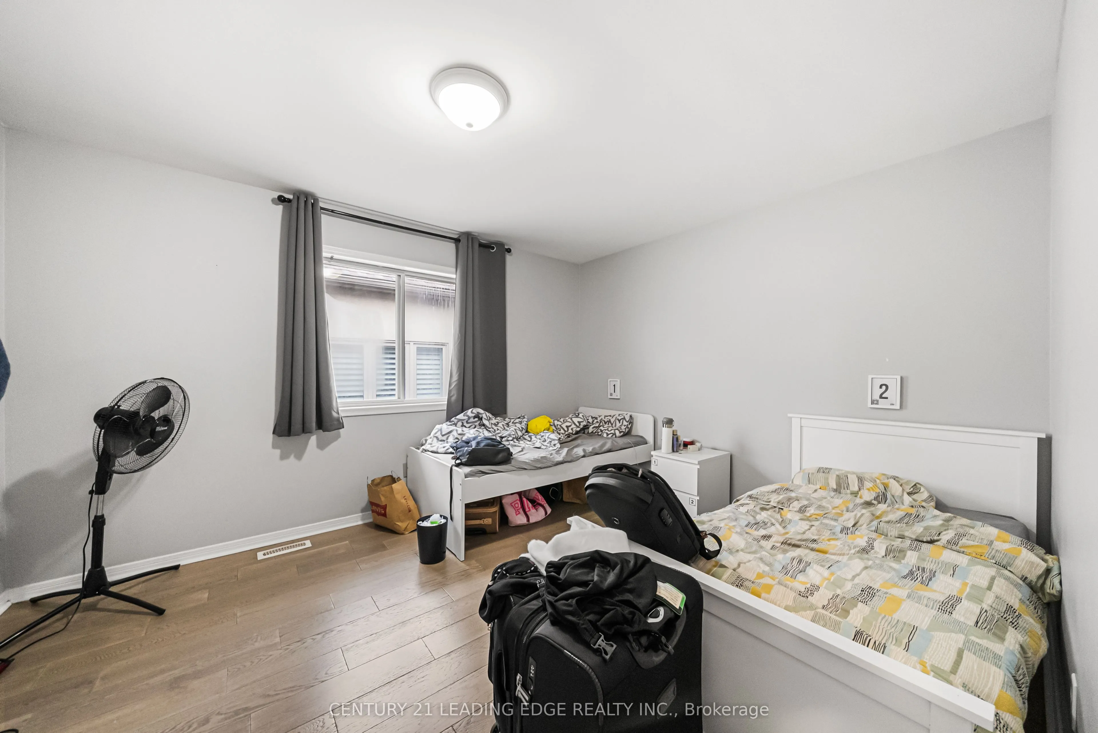 527 Glengarry Avenue
